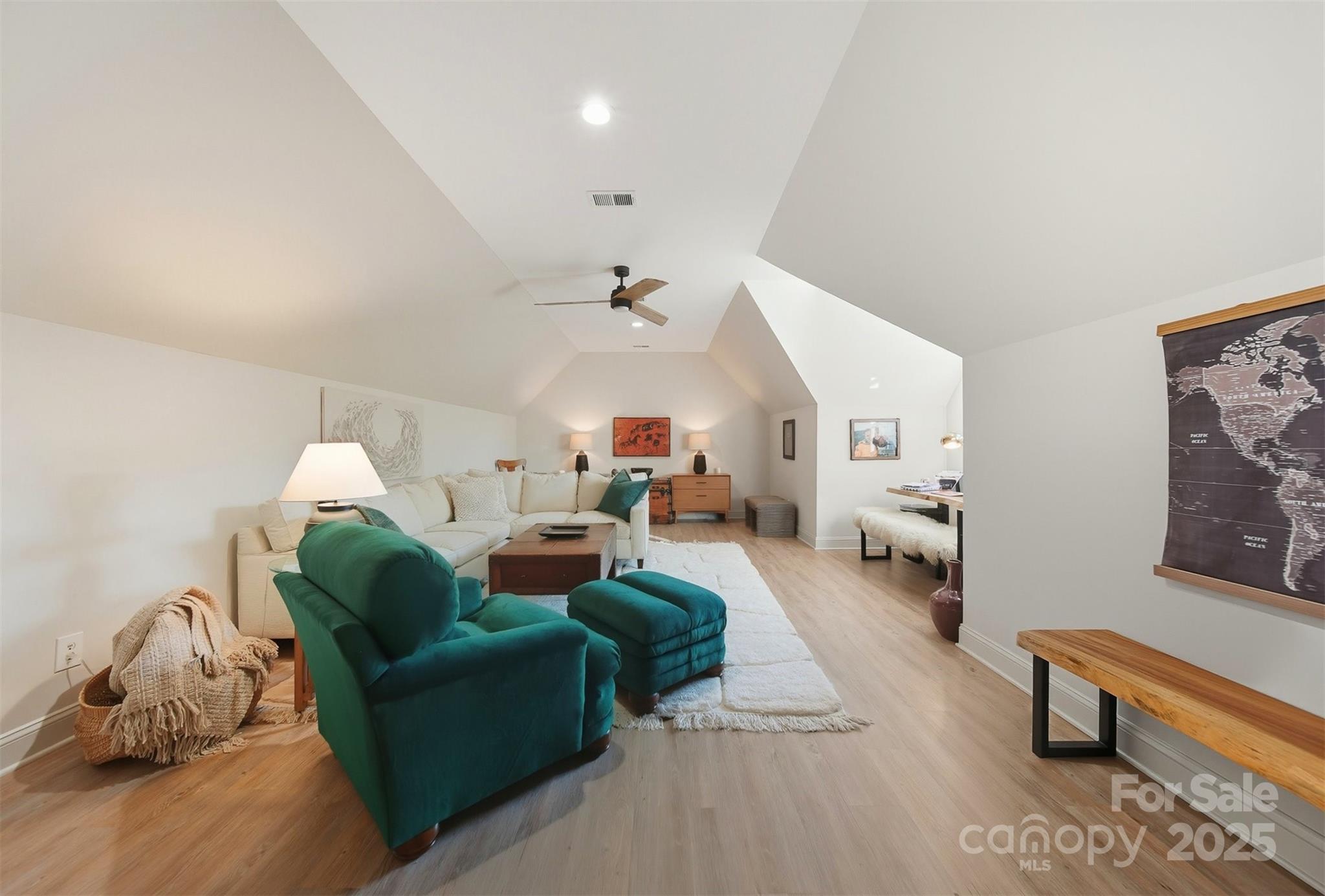 42 Earl Court