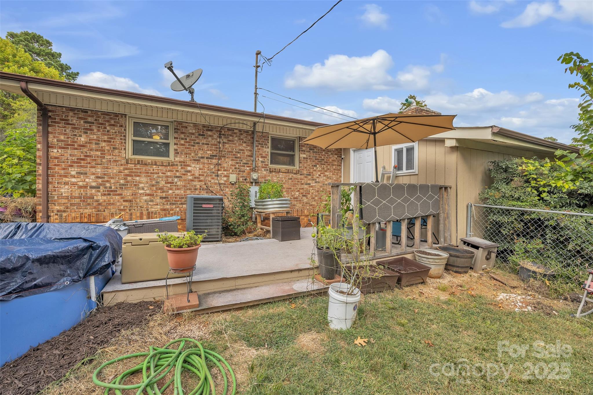 2601 Robinson Road