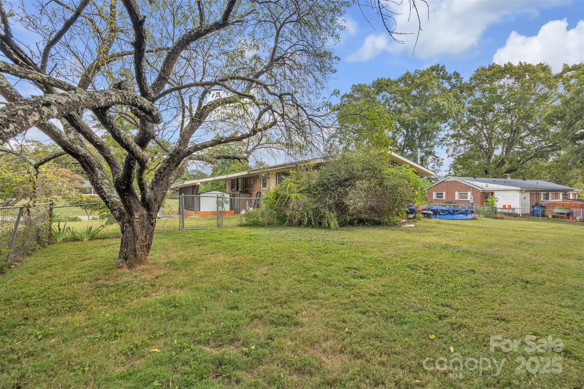 2601 Robinson Road