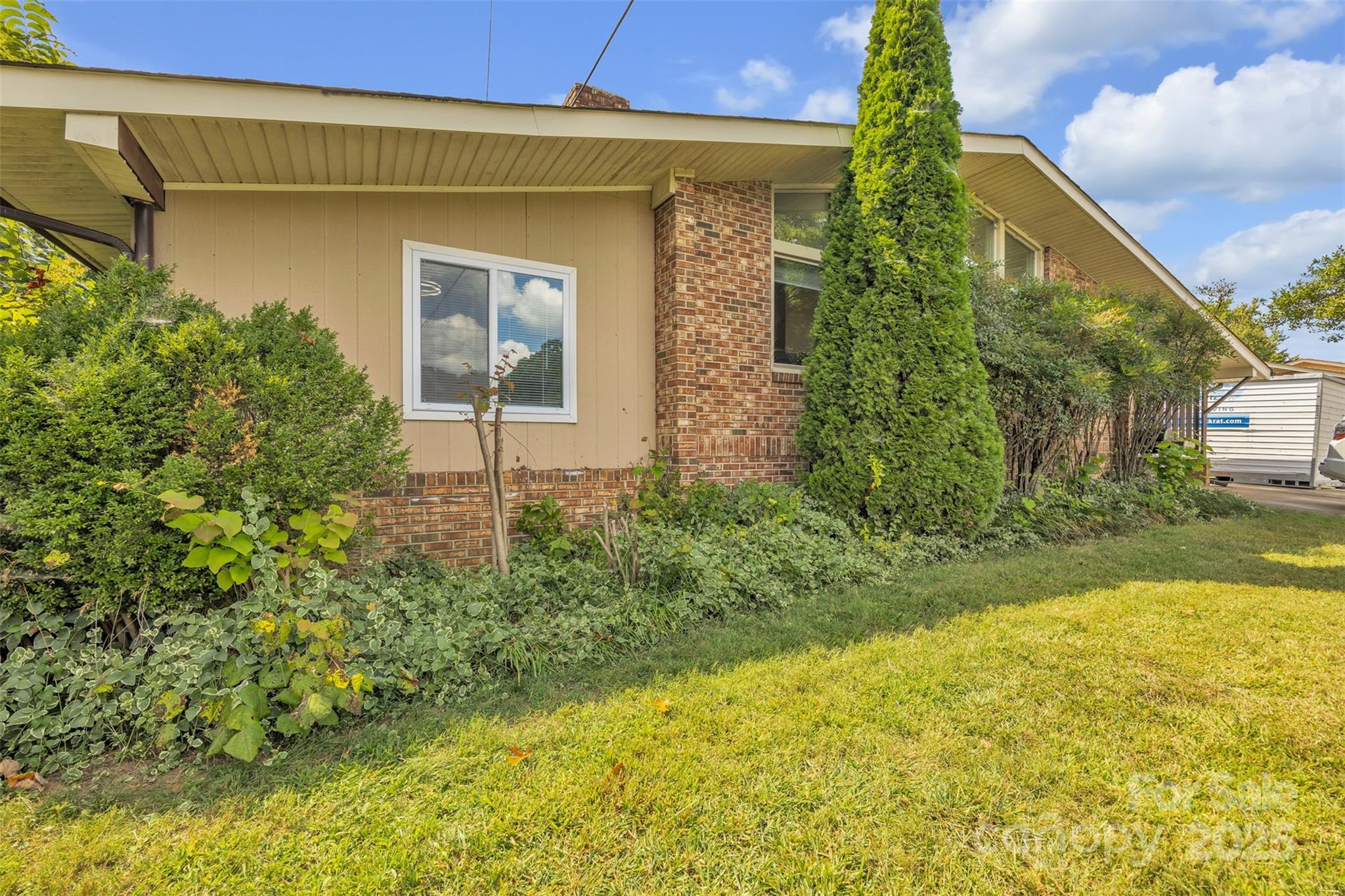 2601 Robinson Road