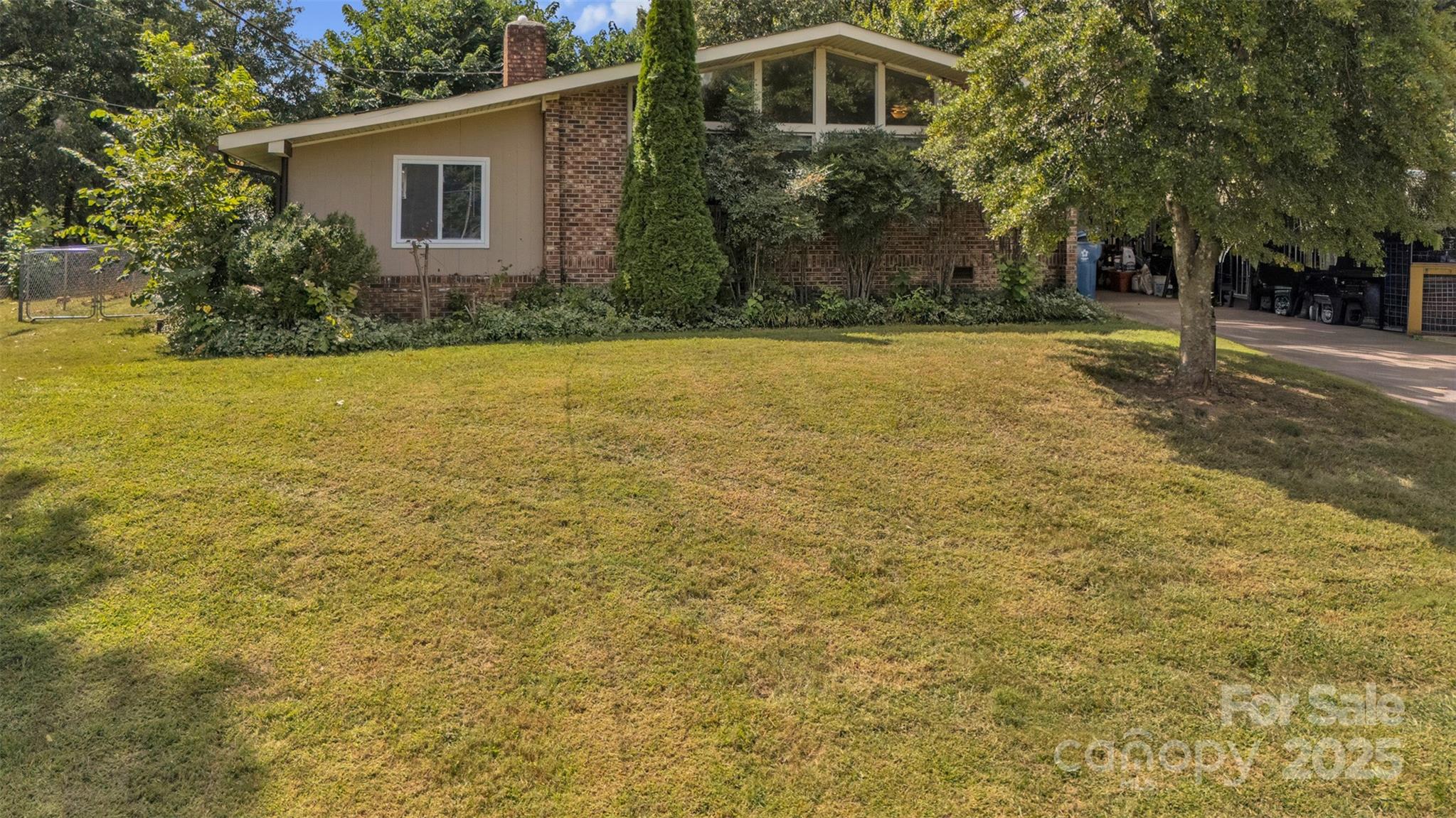 2601 Robinson Road