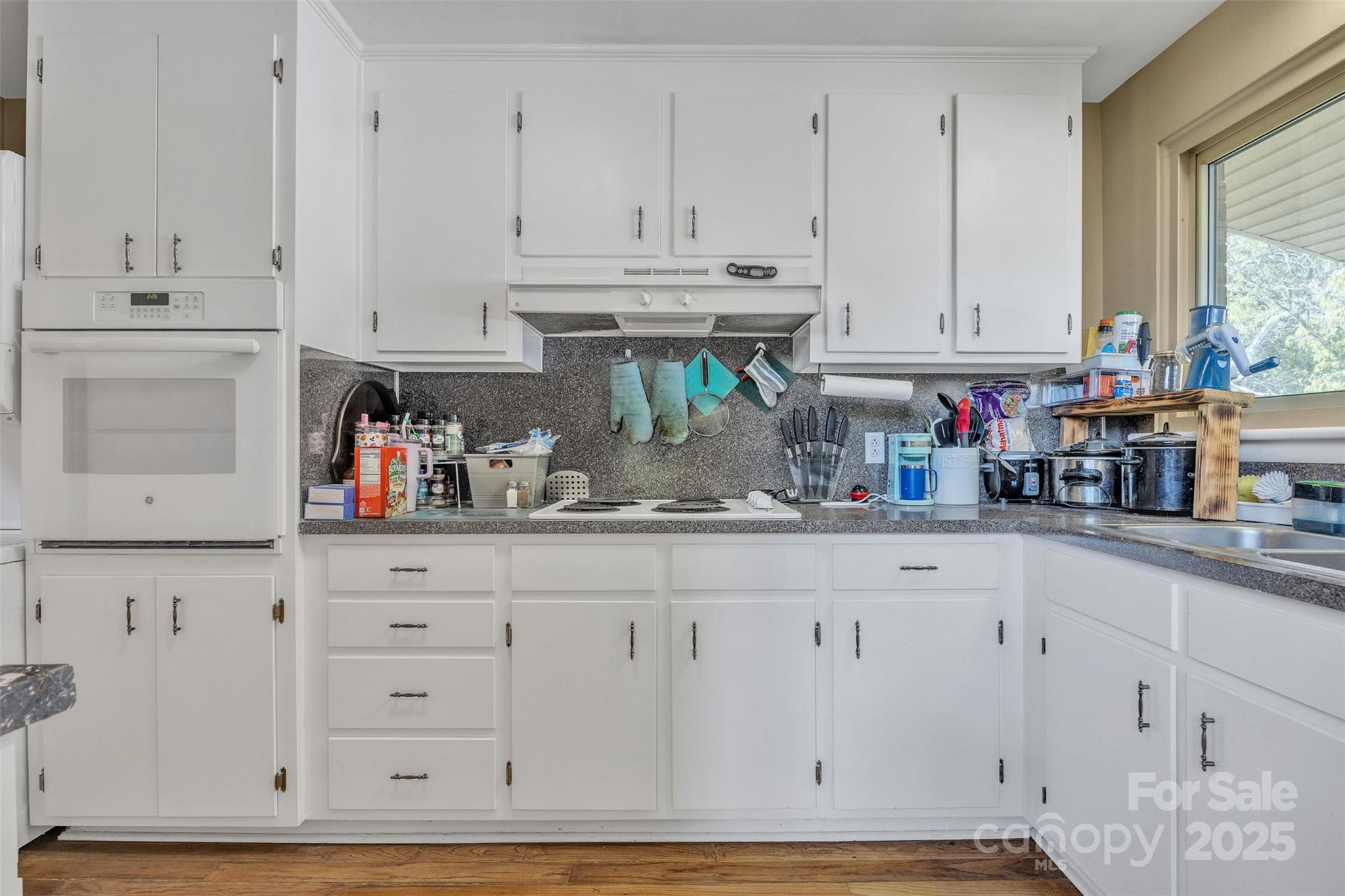 2601 Robinson Road