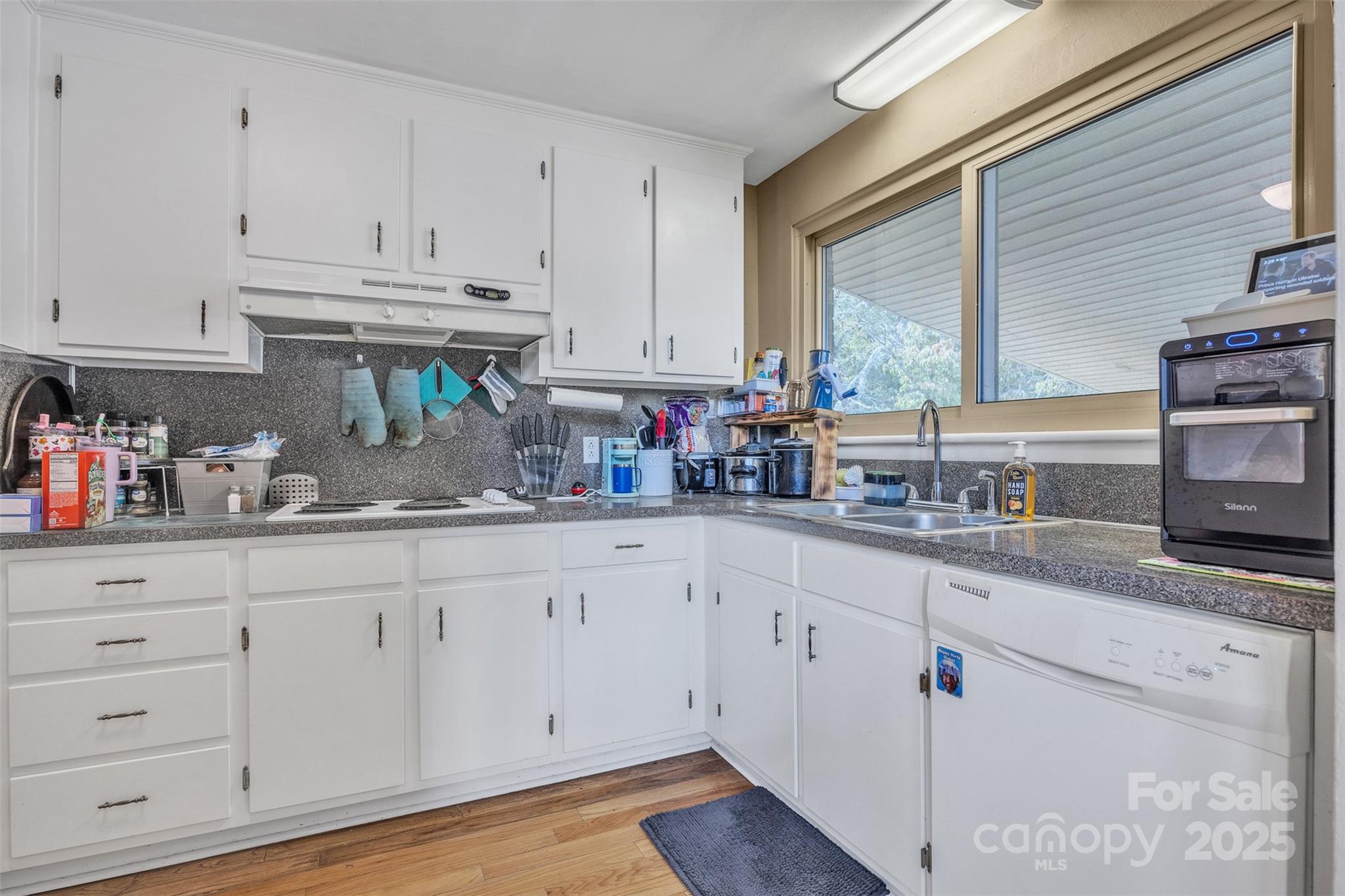 2601 Robinson Road