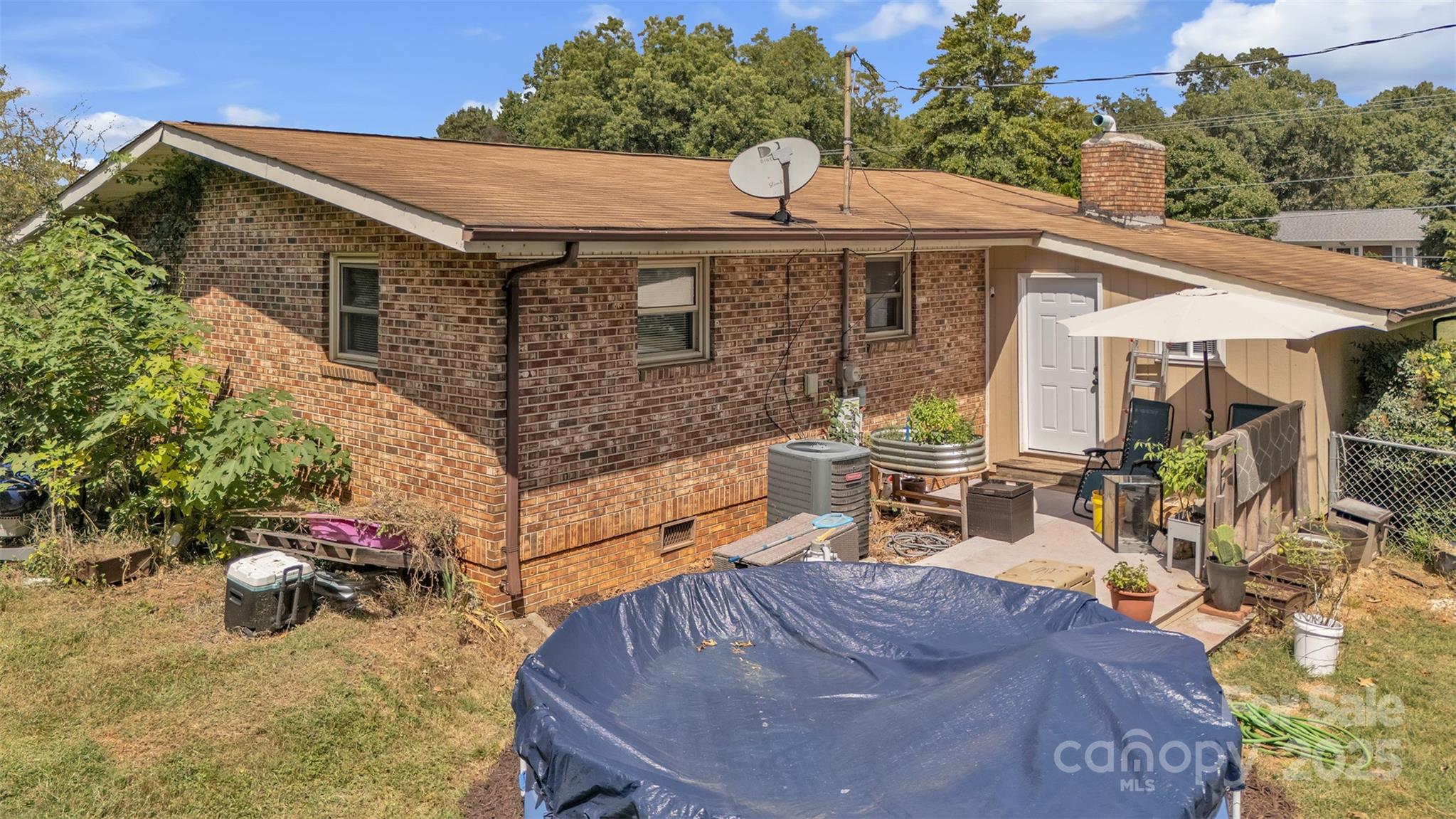 2601 Robinson Road