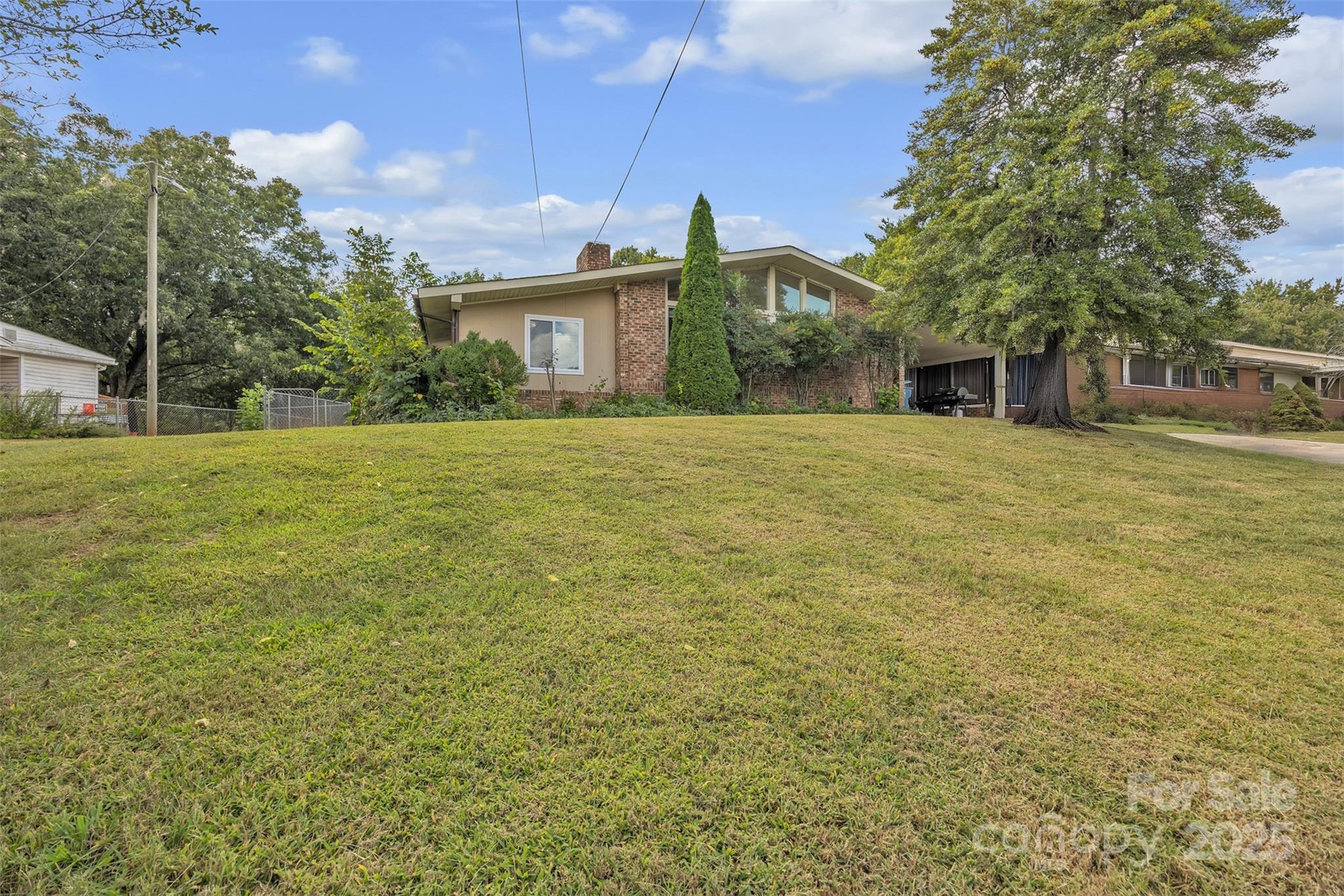 2601 Robinson Road
