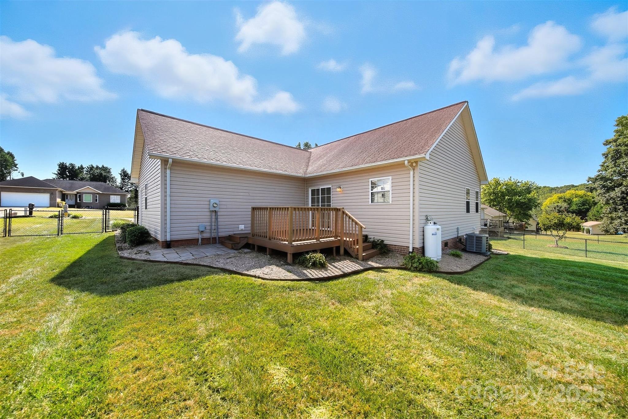 1470 Farmington Hills Drive