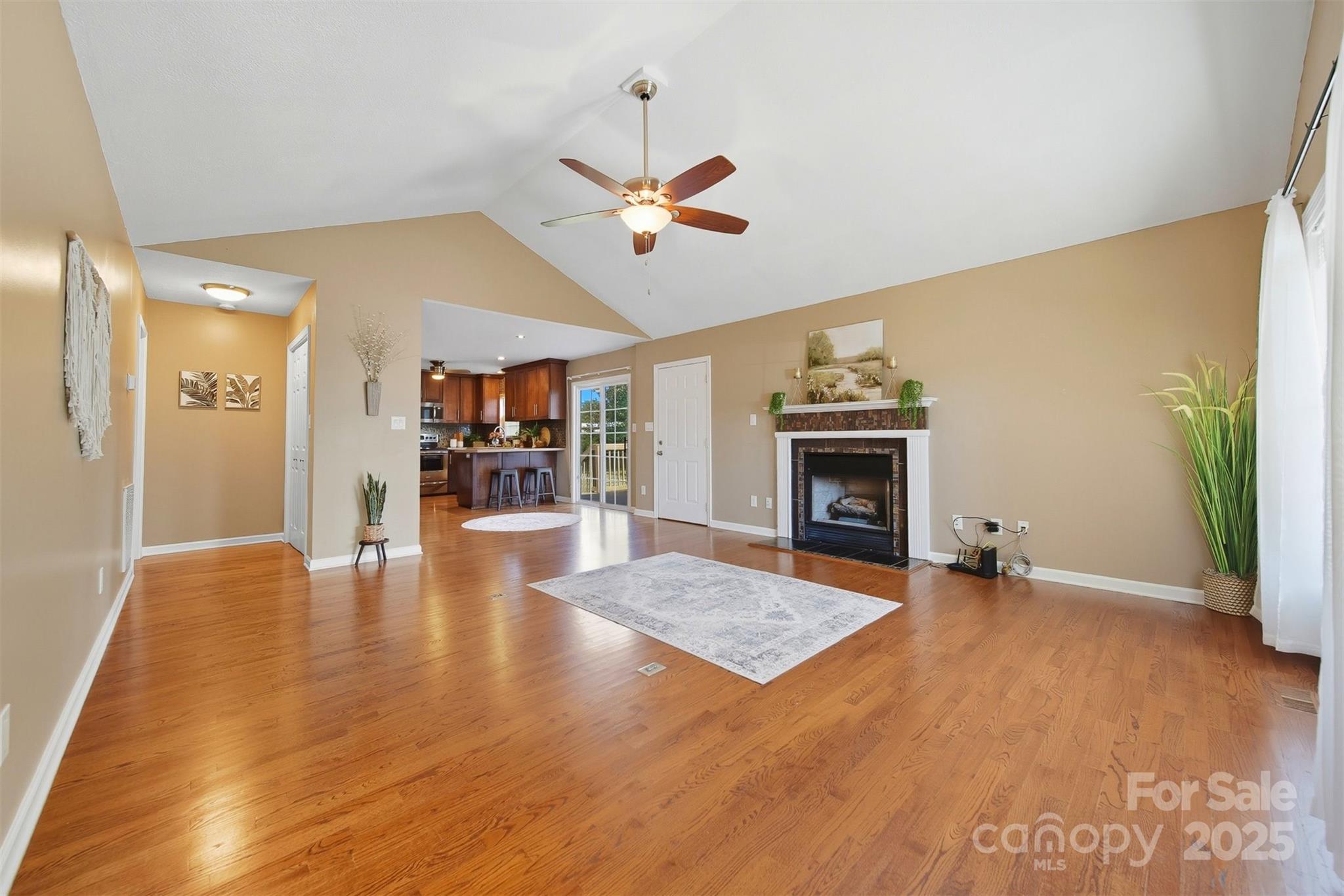 1470 Farmington Hills Drive