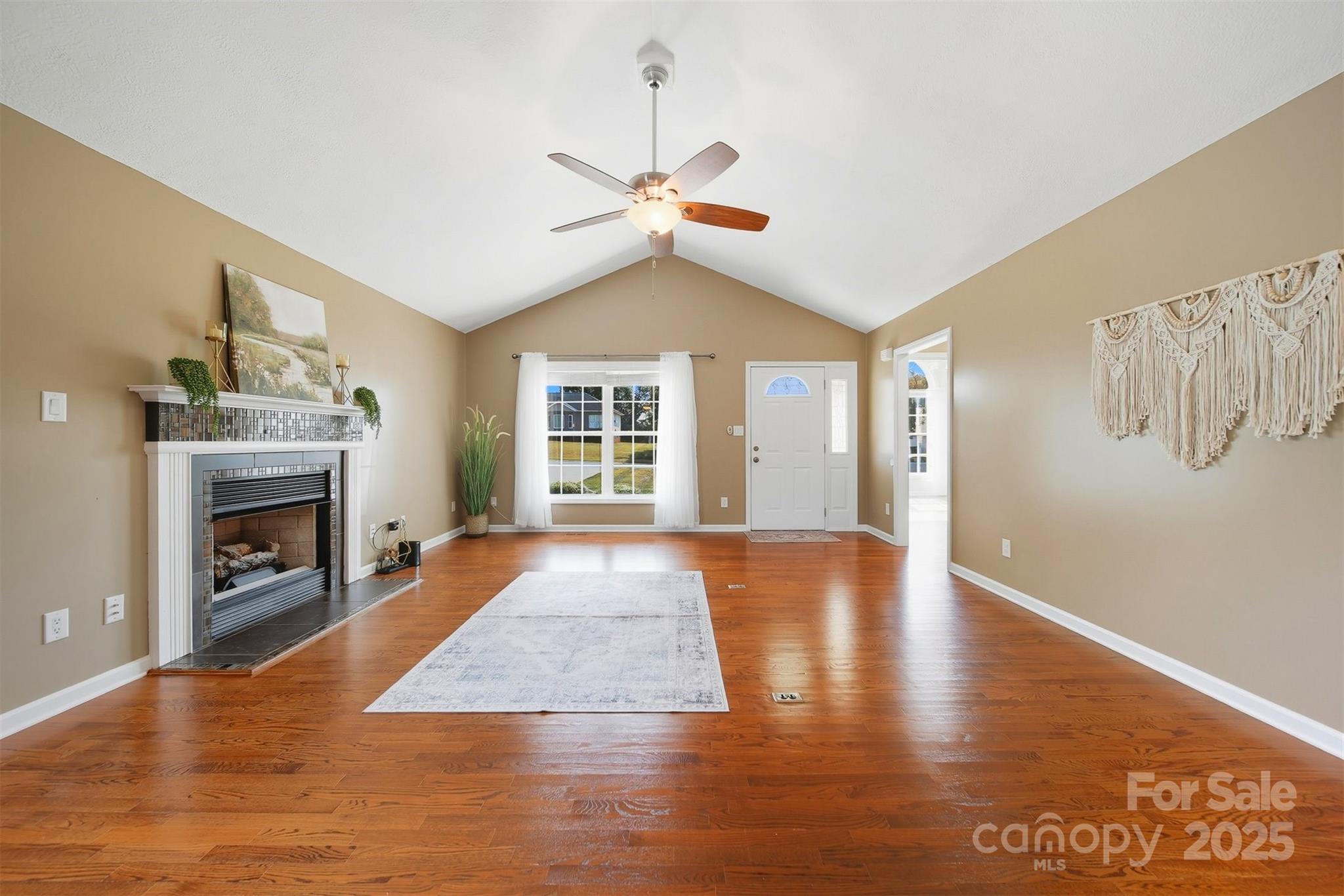 1470 Farmington Hills Drive