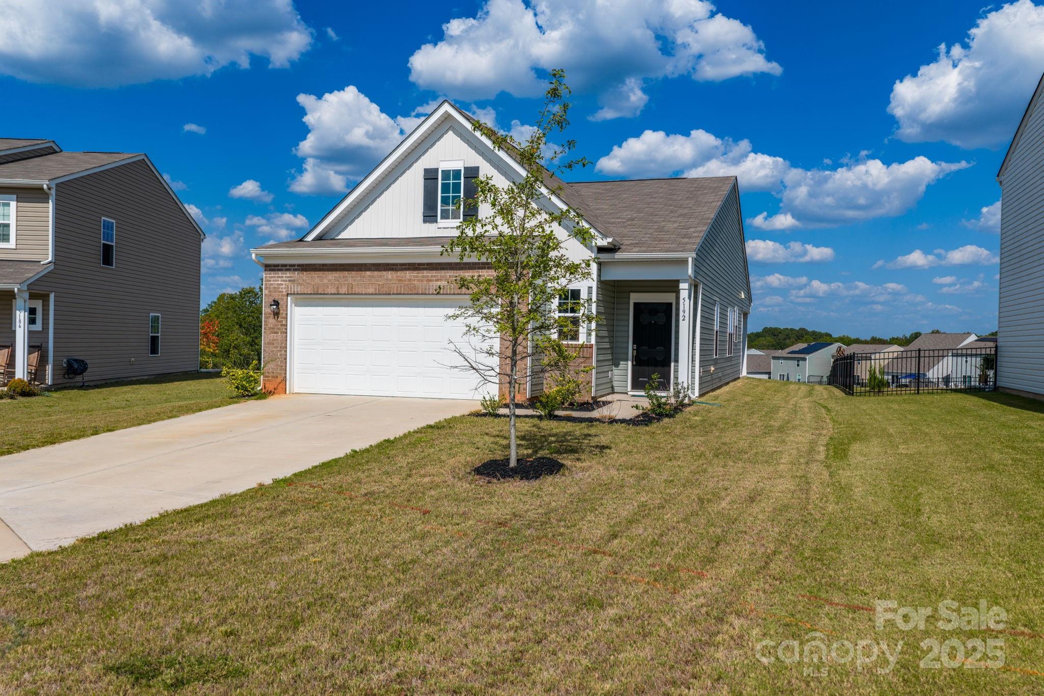 5192 Duck Lane