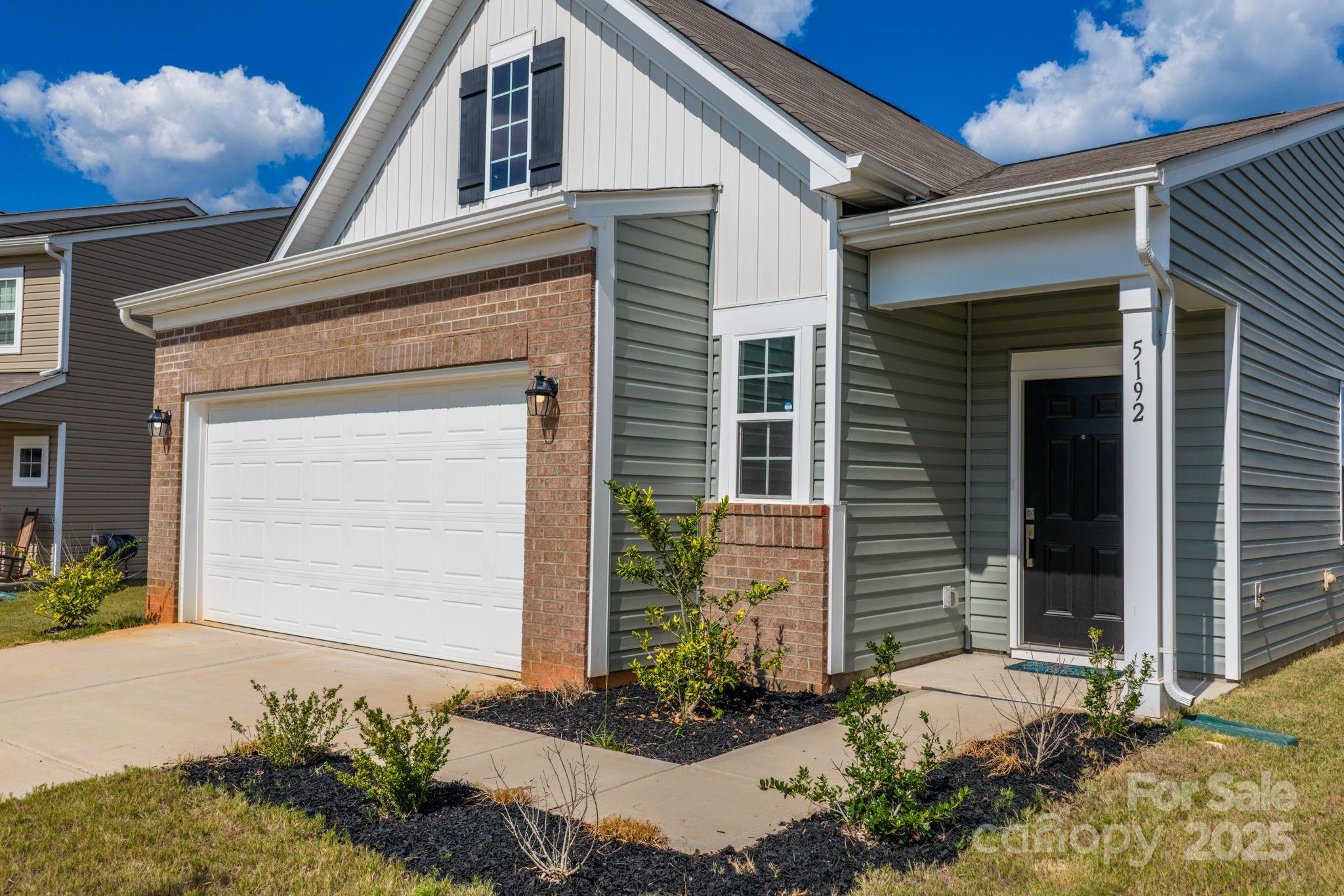5192 Duck Lane