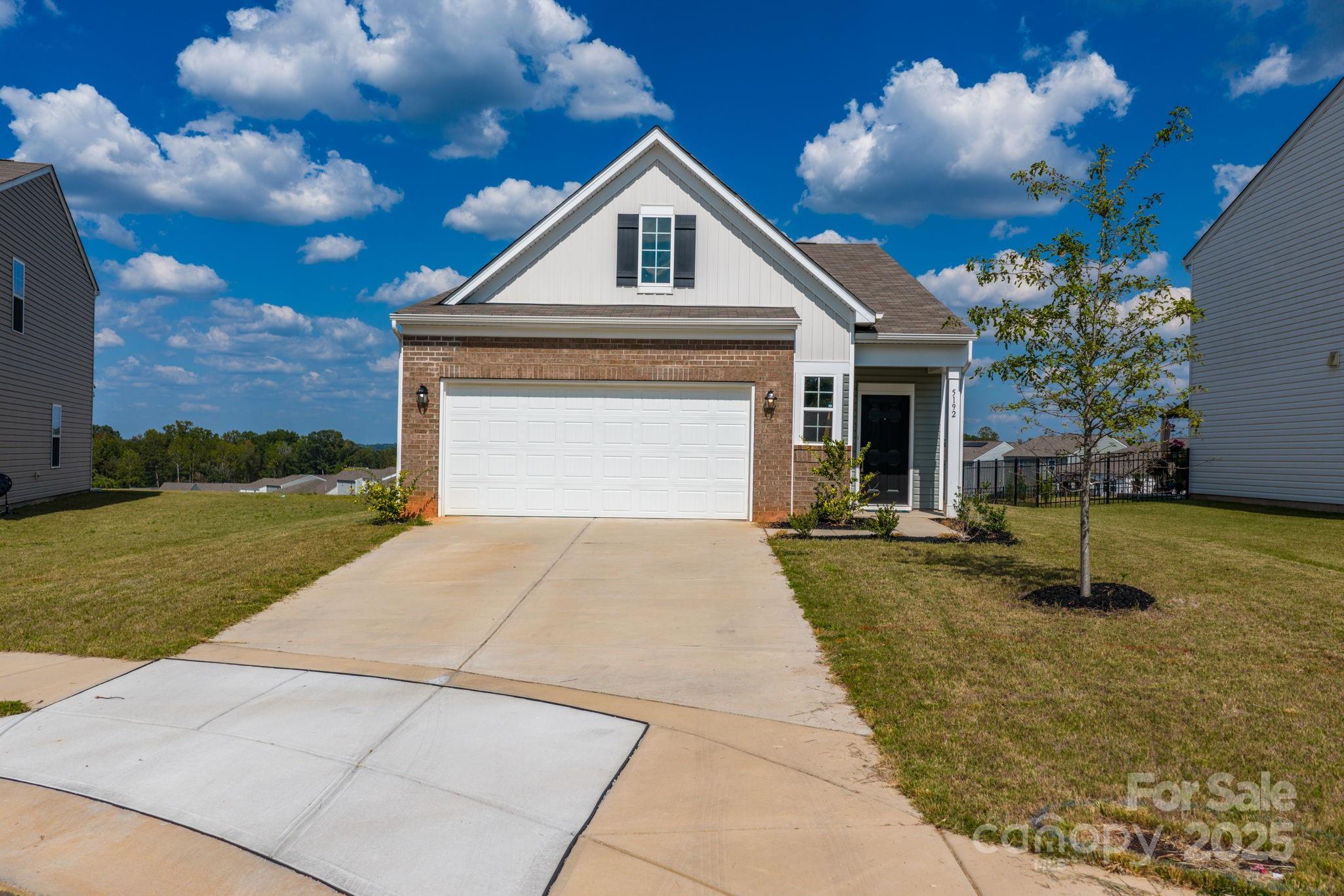 5192 Duck Lane