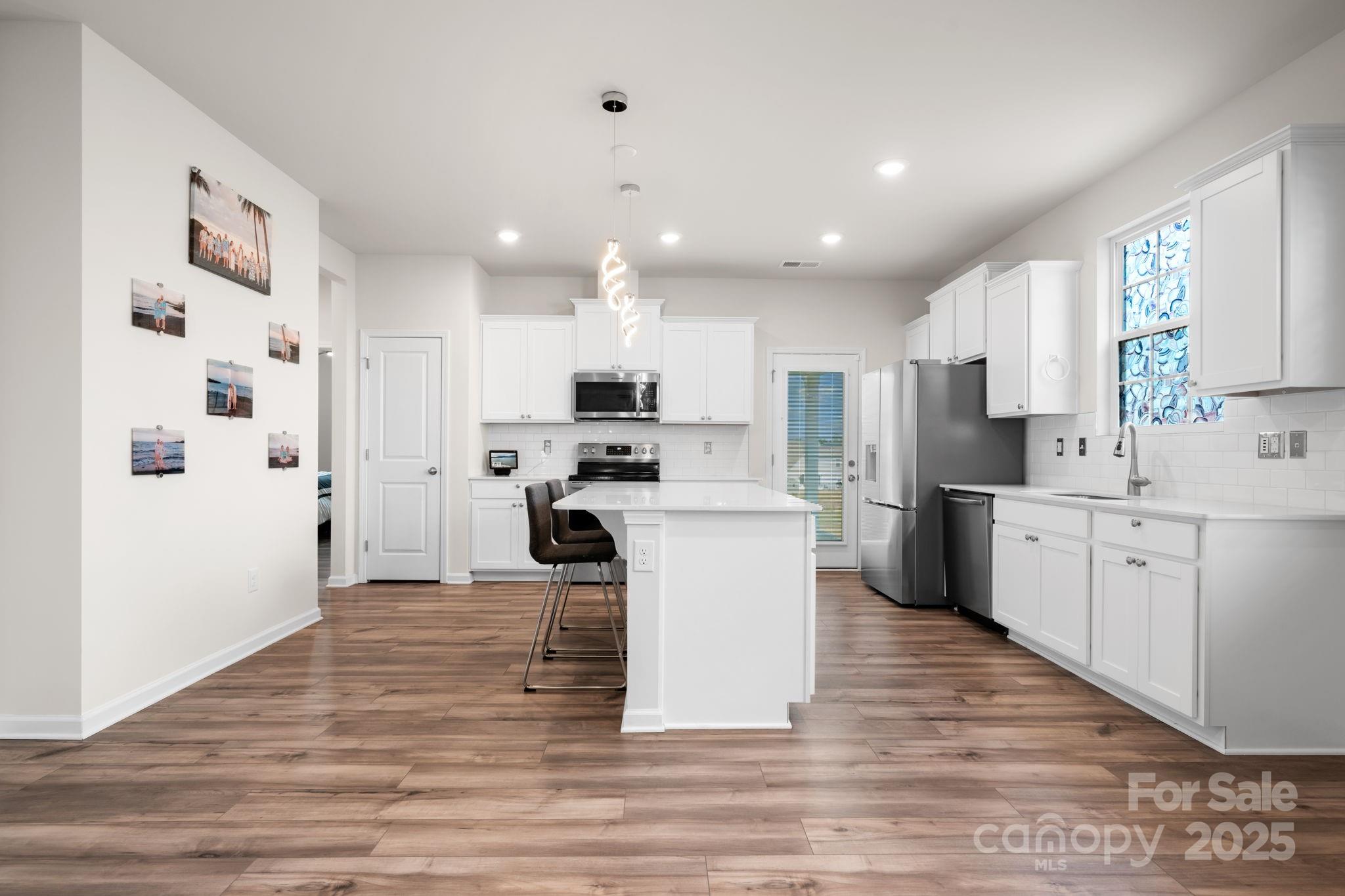5192 Duck Lane