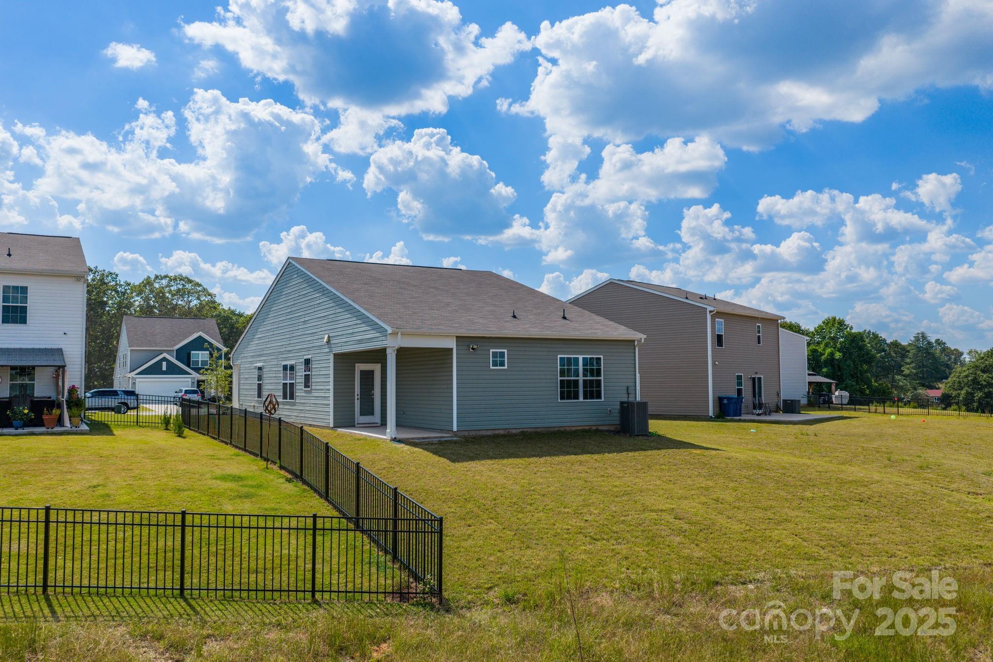 5192 Duck Lane