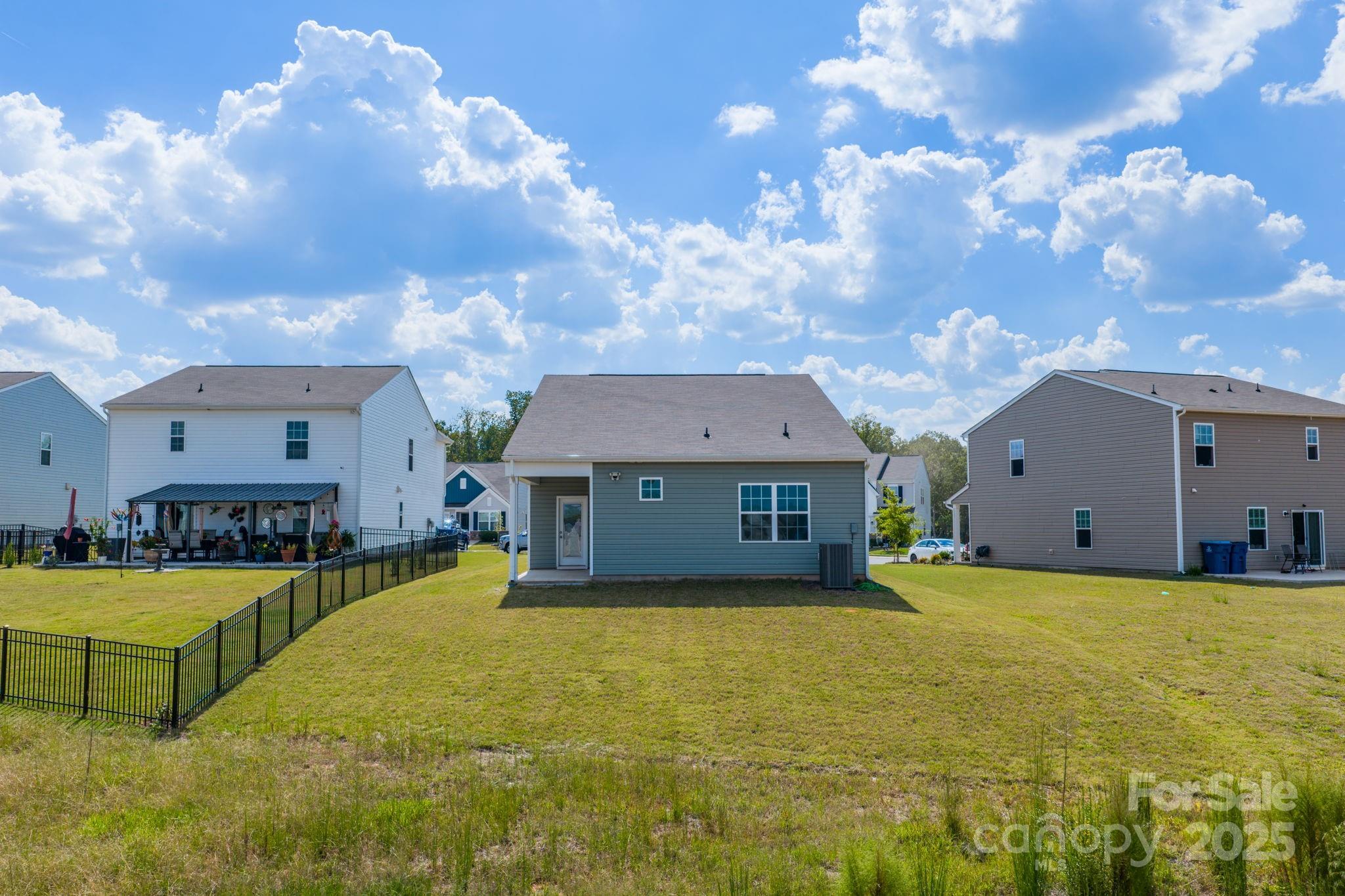 5192 Duck Lane