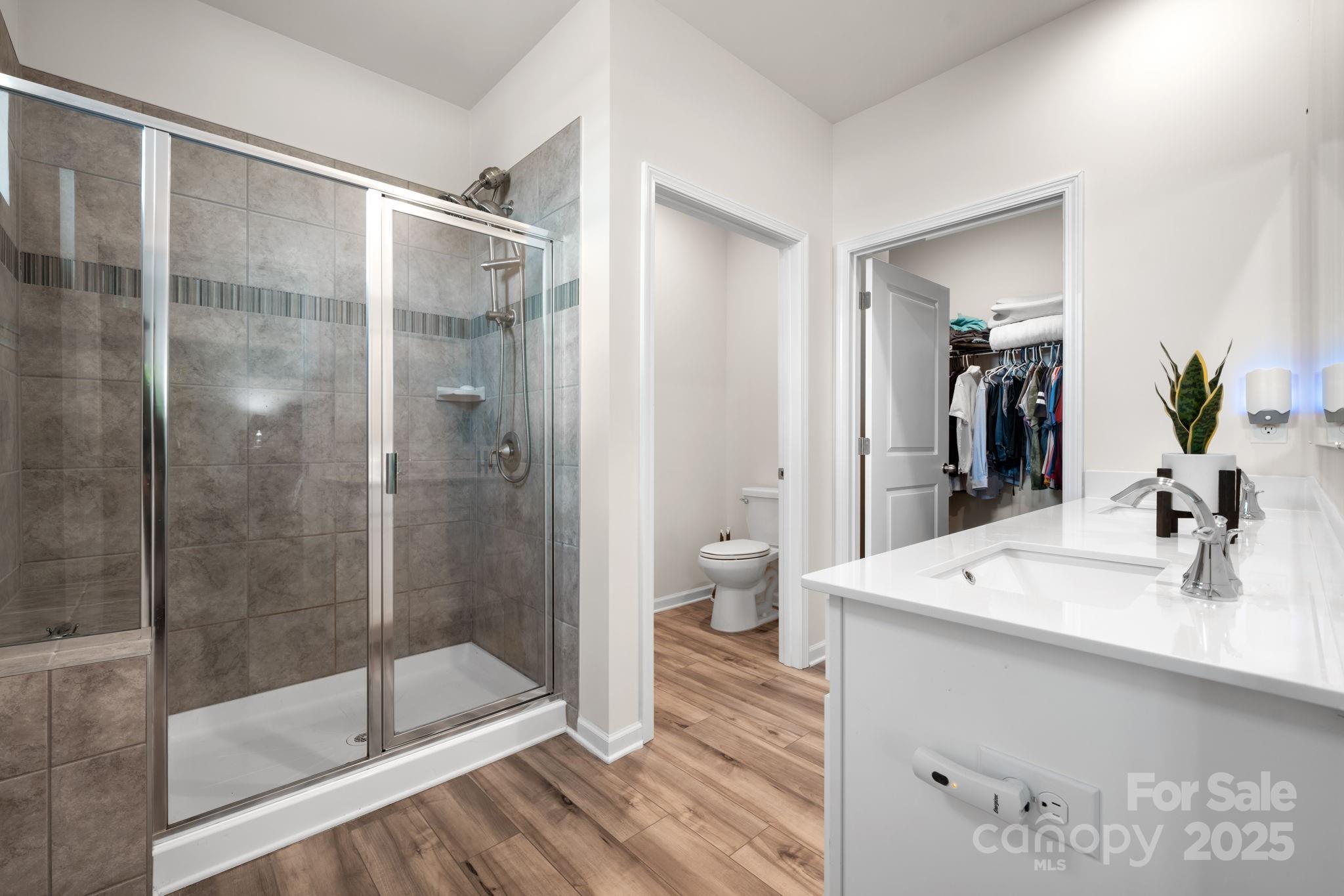 5192 Duck Lane