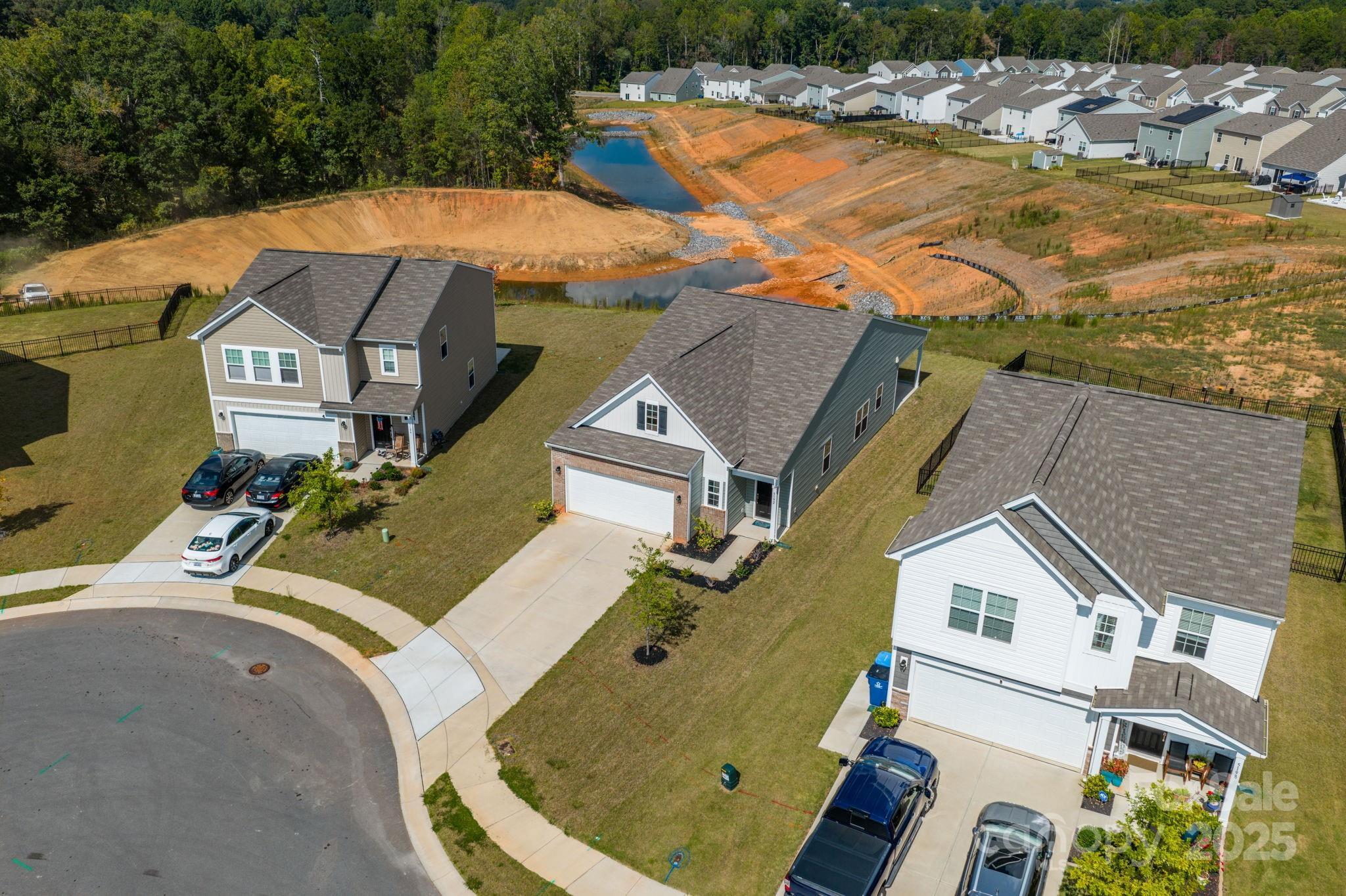 5192 Duck Lane