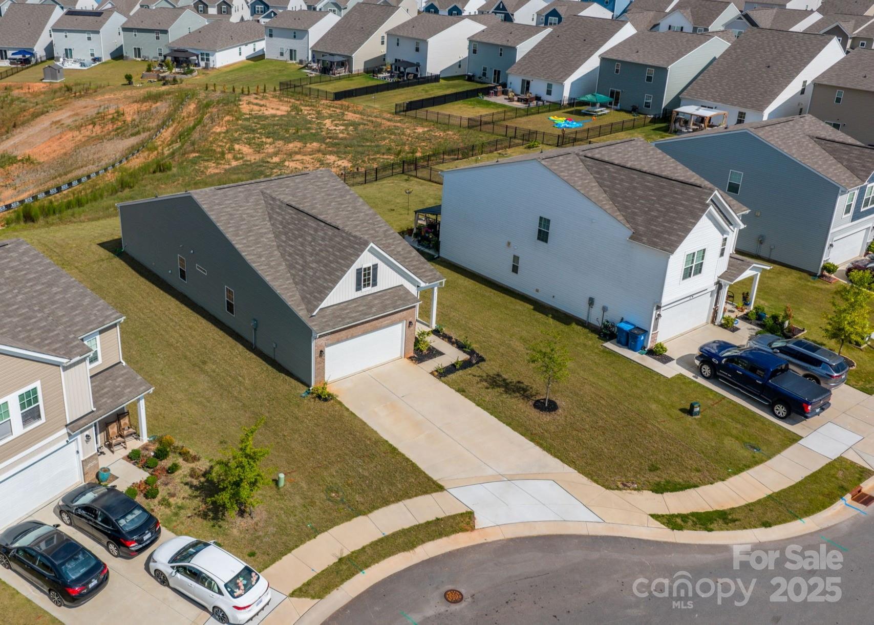 5192 Duck Lane