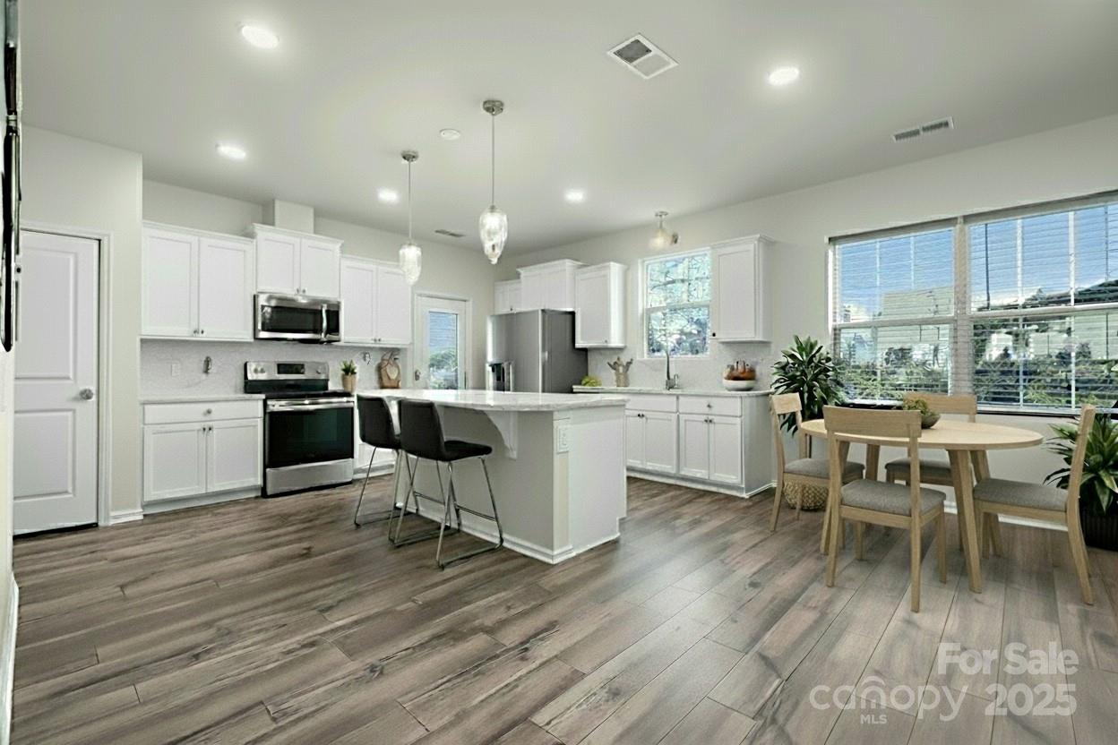 5192 Duck Lane