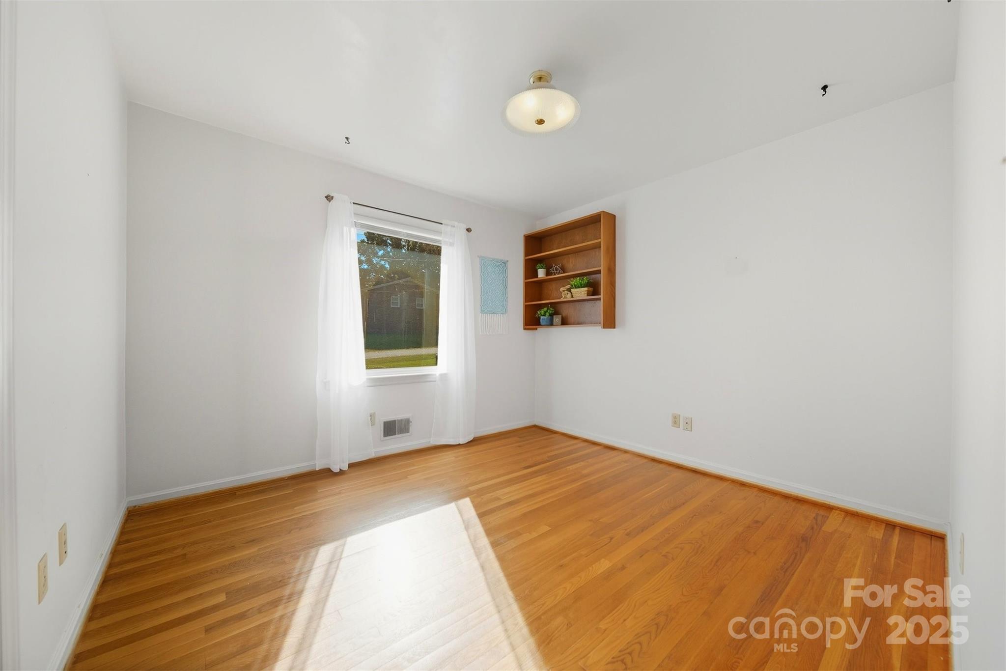 210 7th Avenue Place SW