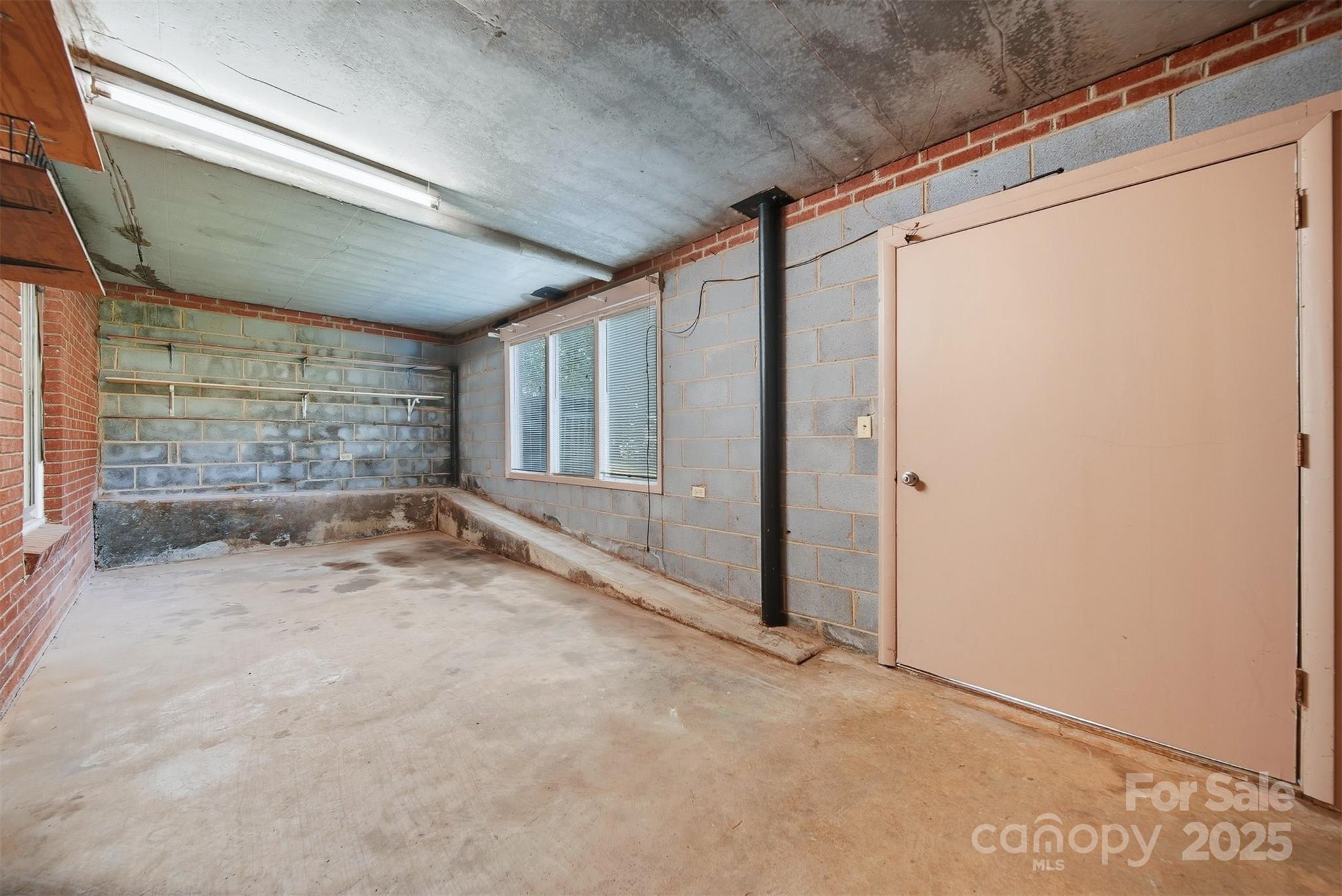 210 7th Avenue Place SW