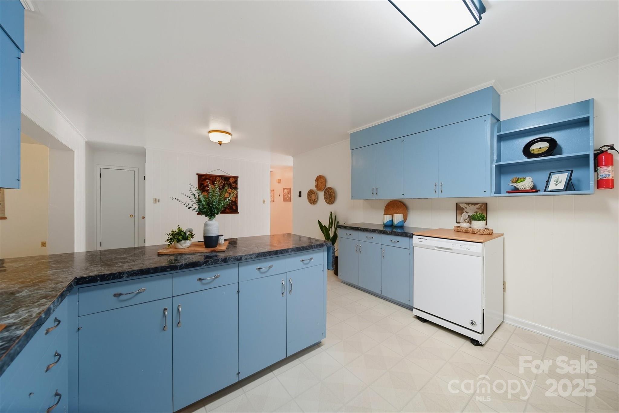 210 7th Avenue Place SW
