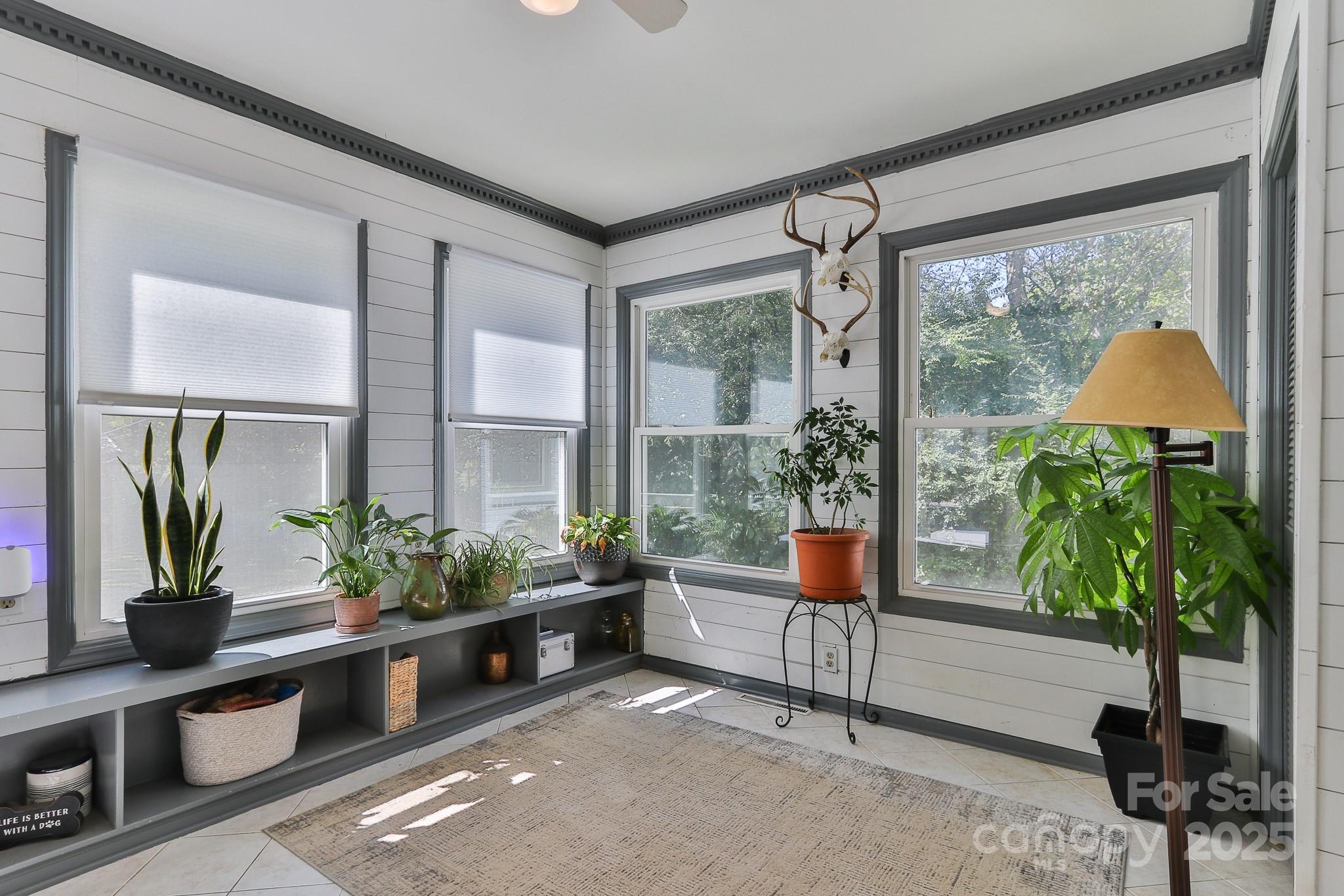 5645 Sandhurst Road