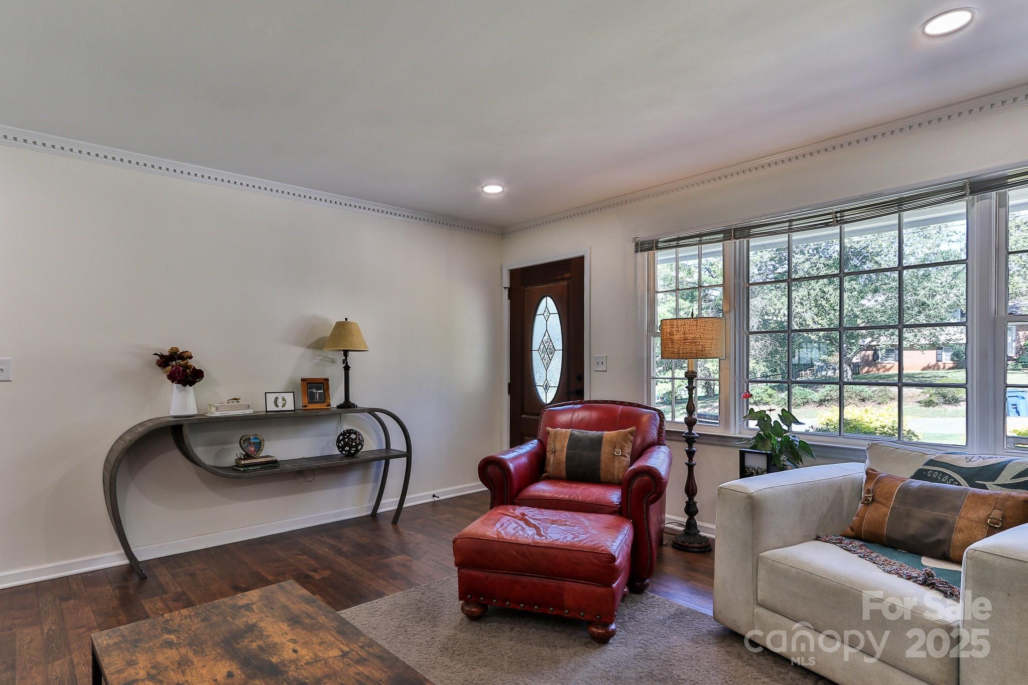 5645 Sandhurst Road