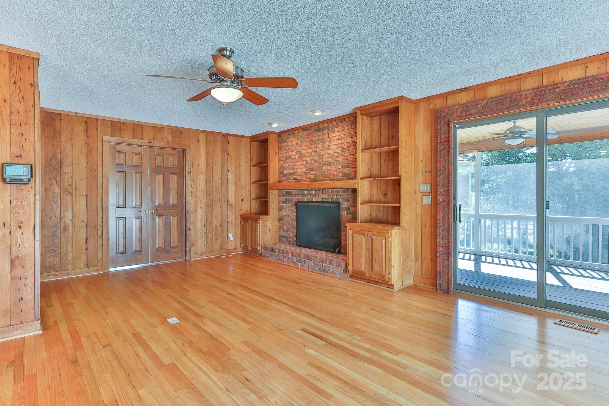 54 Cove Crest Drive