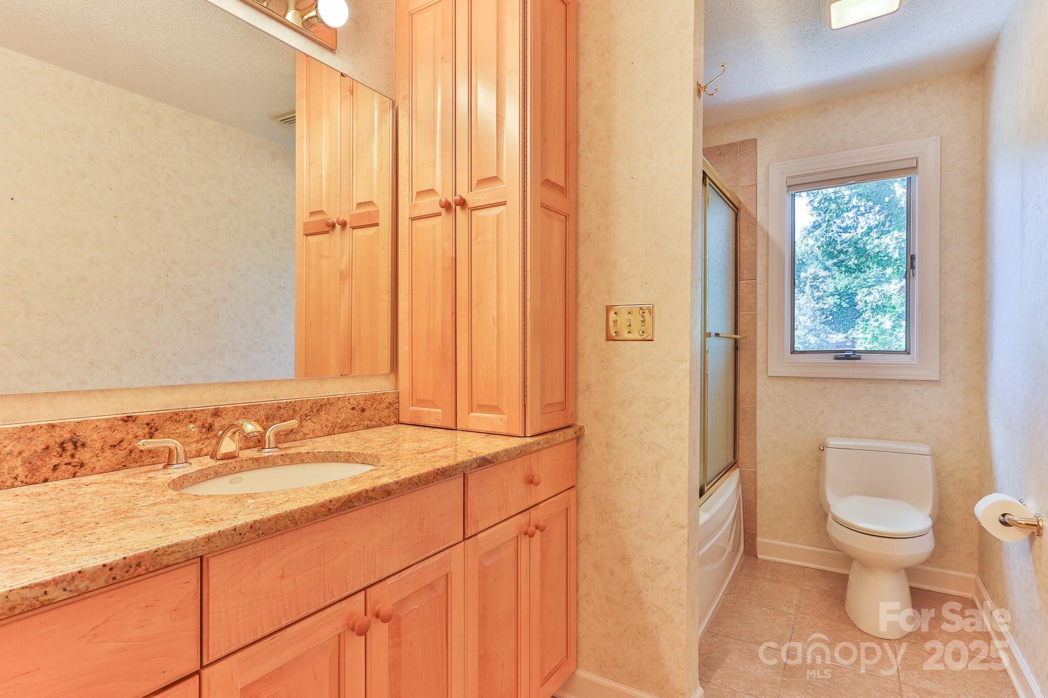 54 Cove Crest Drive