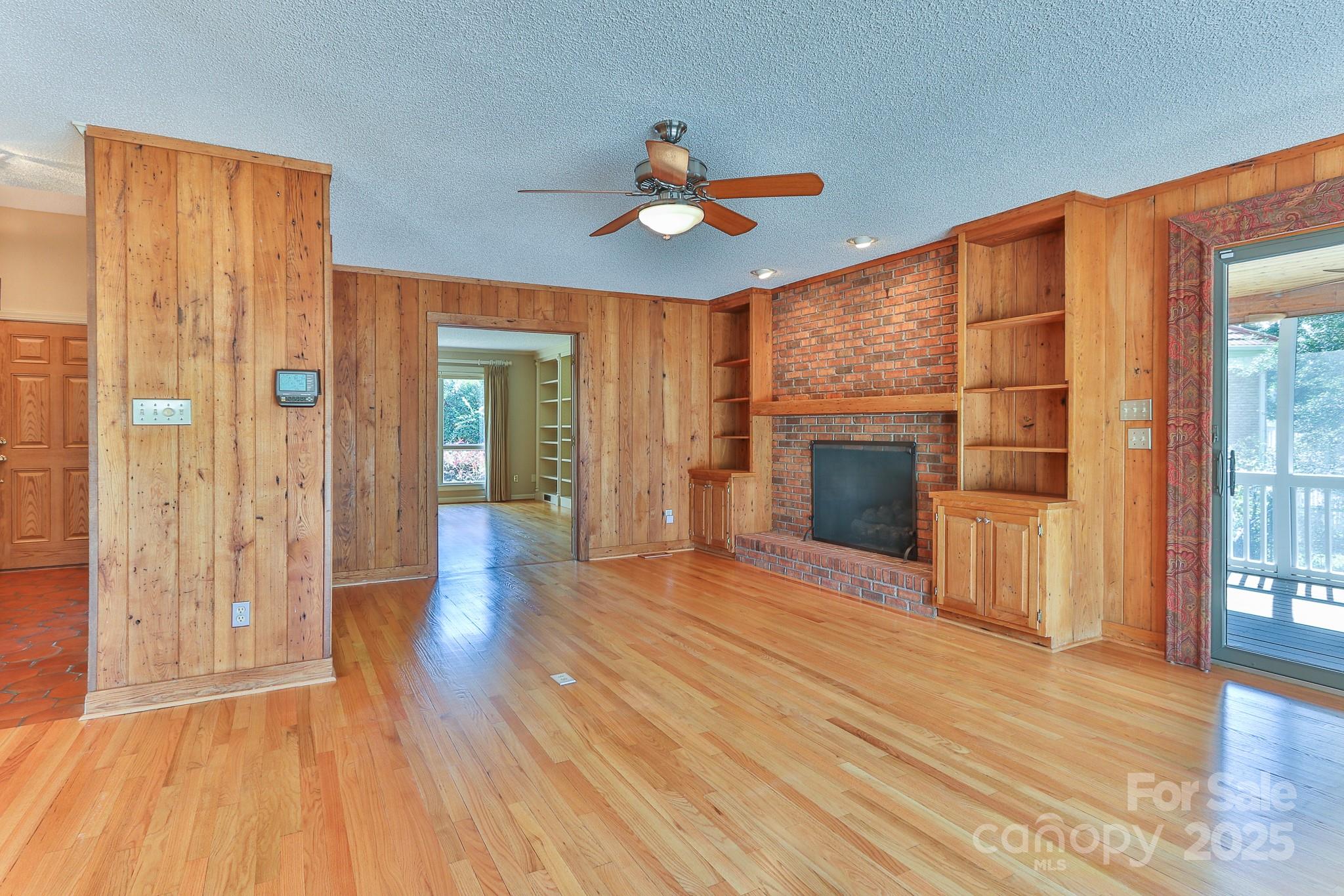 54 Cove Crest Drive