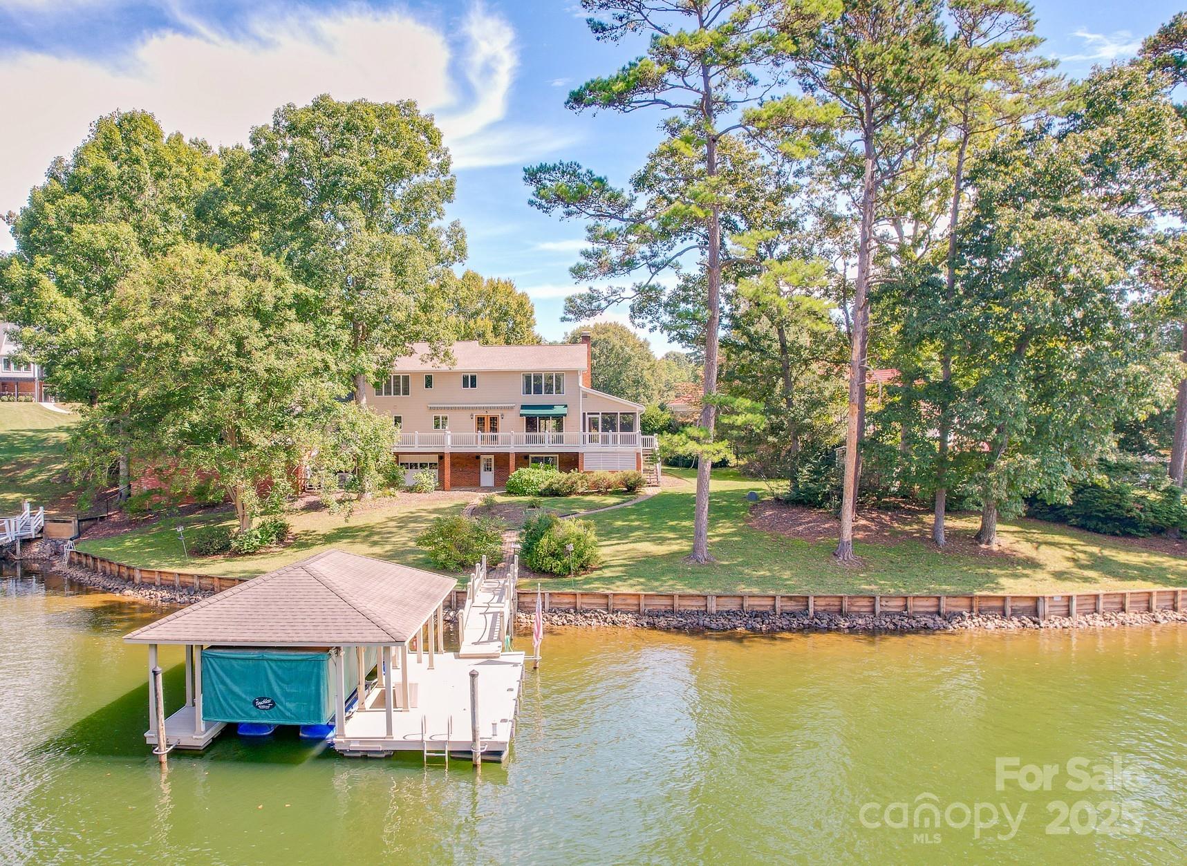 54 Cove Crest Drive