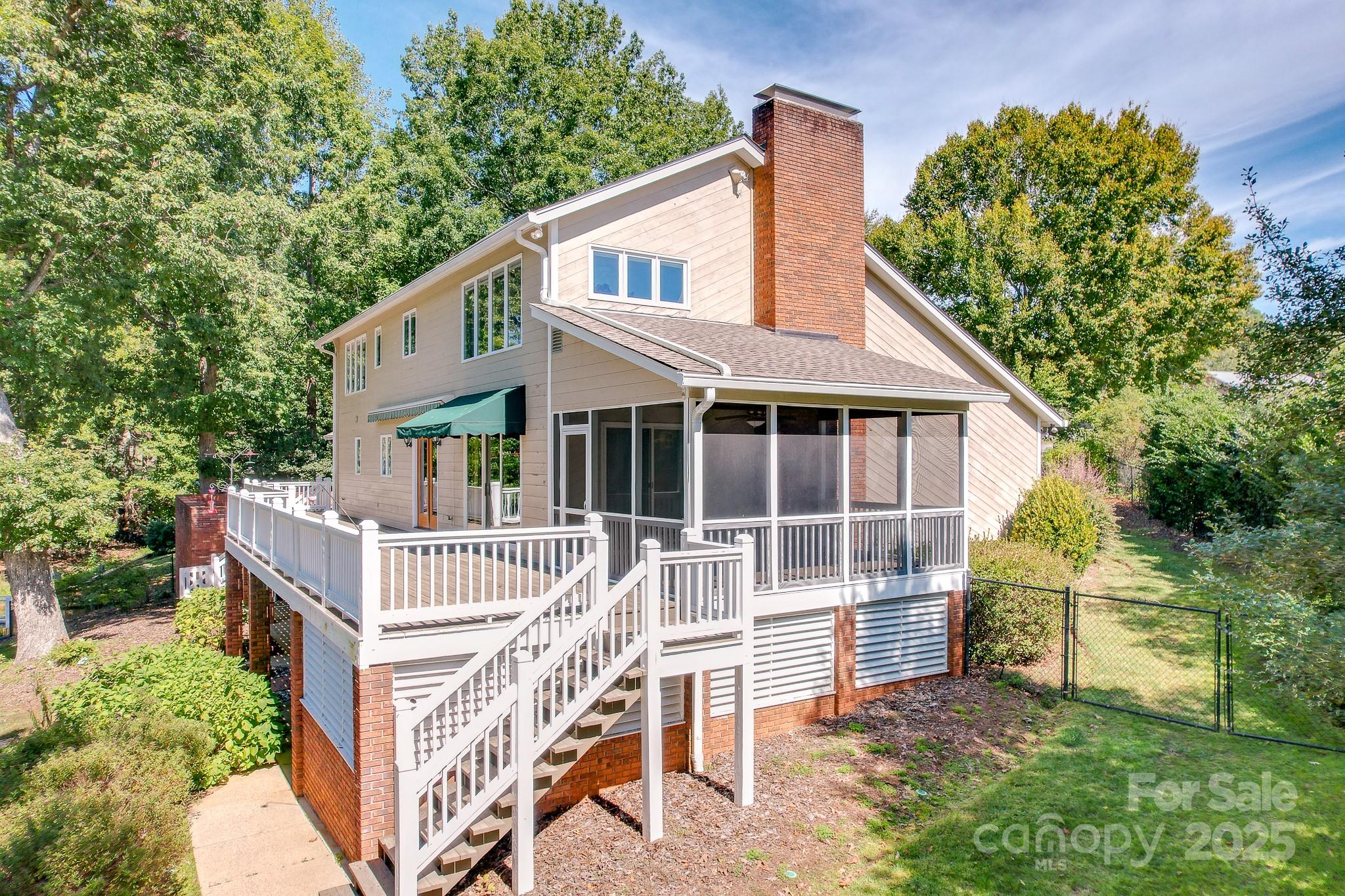 54 Cove Crest Drive