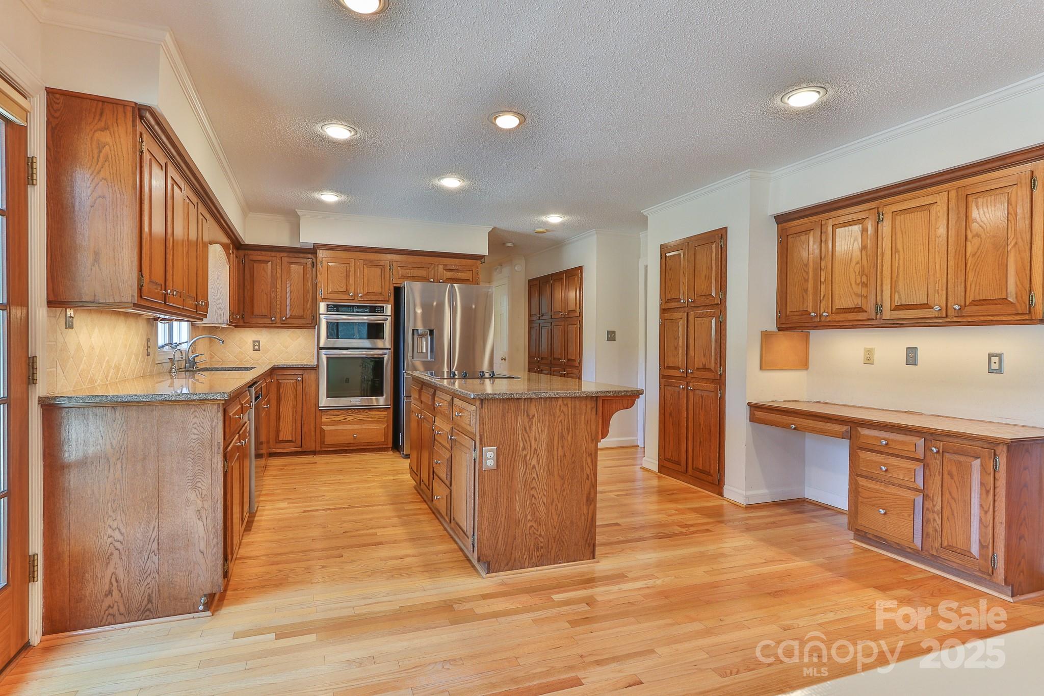 54 Cove Crest Drive