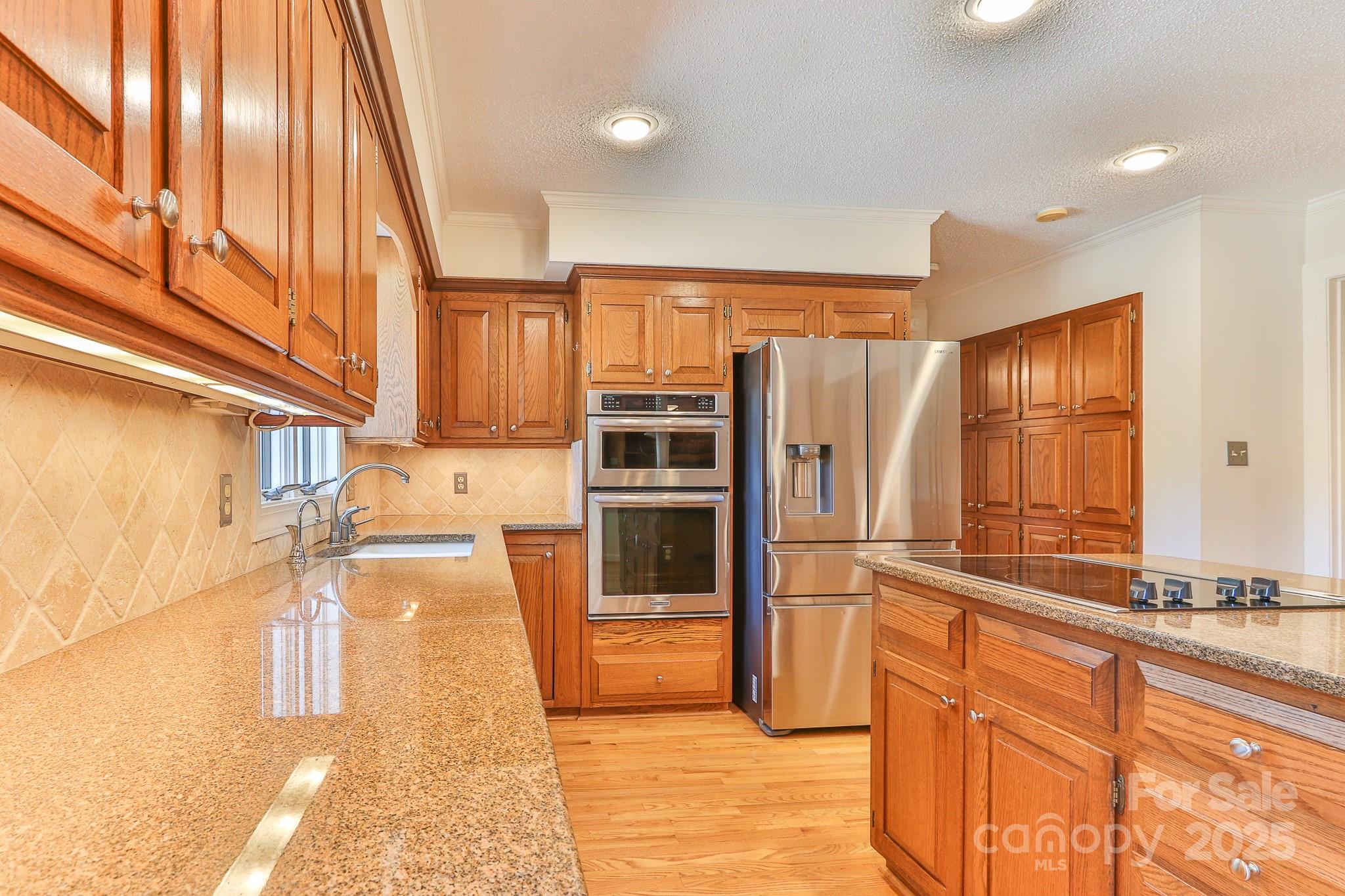 54 Cove Crest Drive