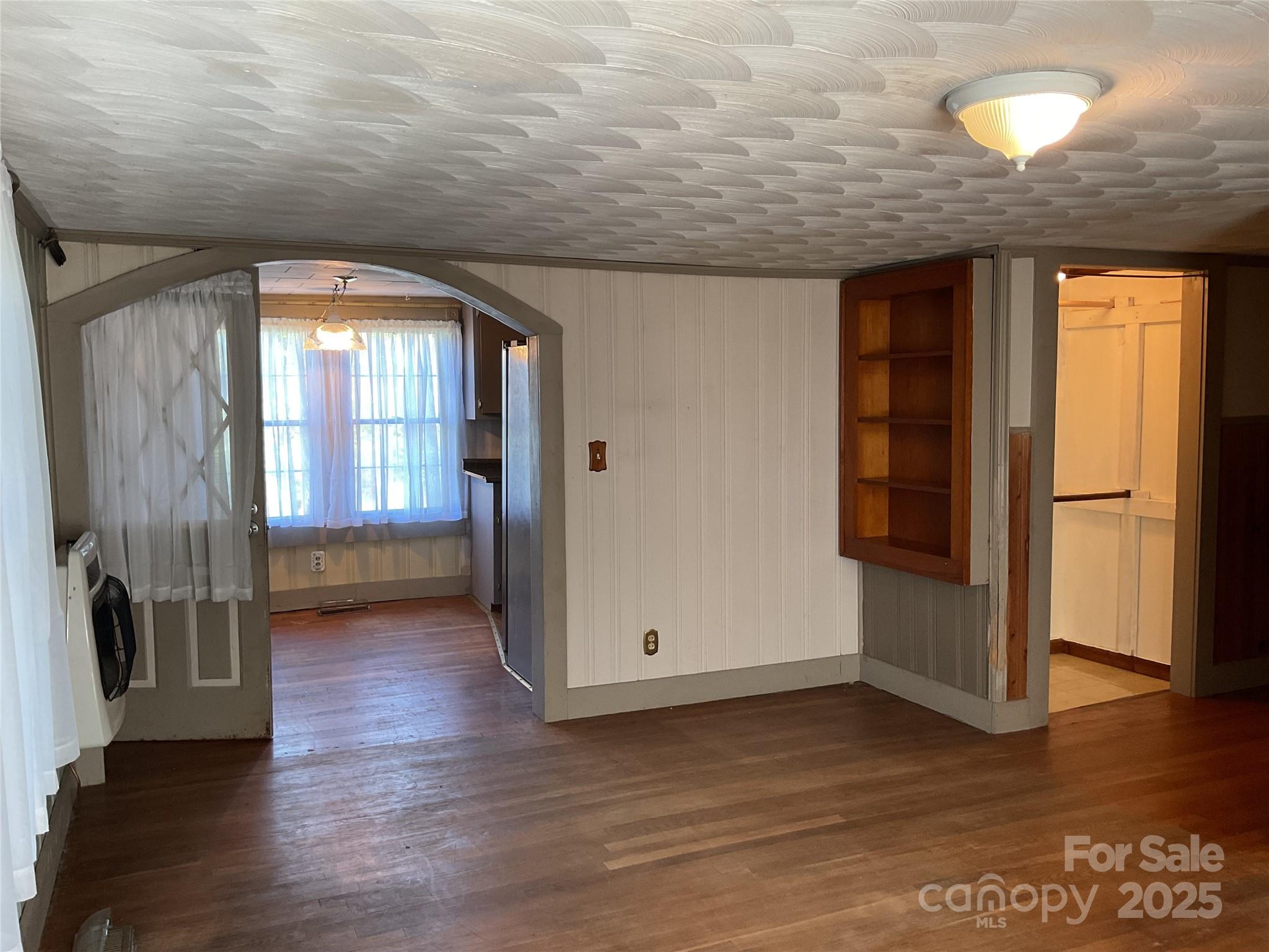 3453 Deal Mill Road