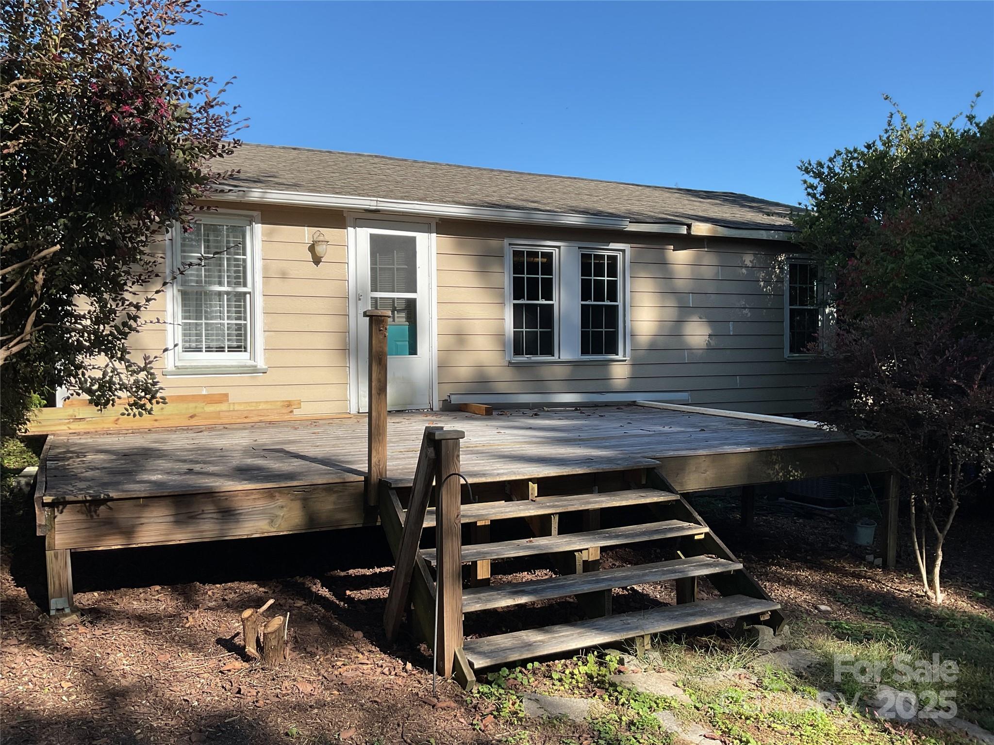 3453 Deal Mill Road