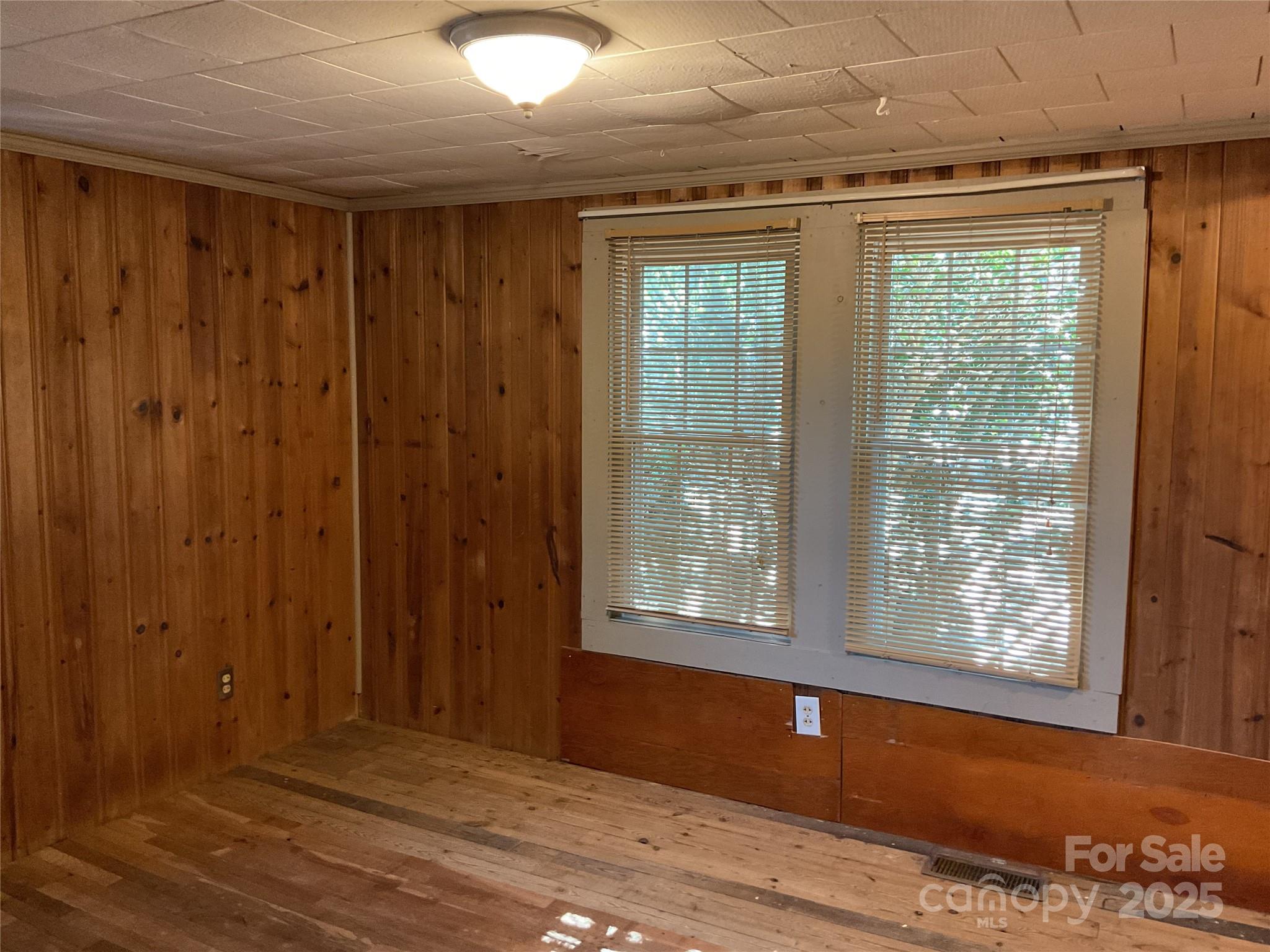 3453 Deal Mill Road