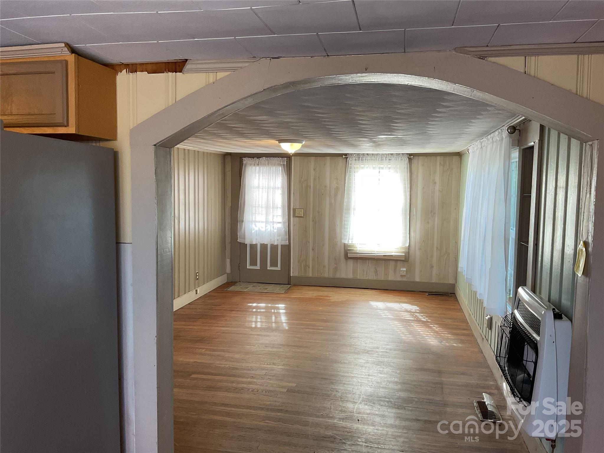 3453 Deal Mill Road