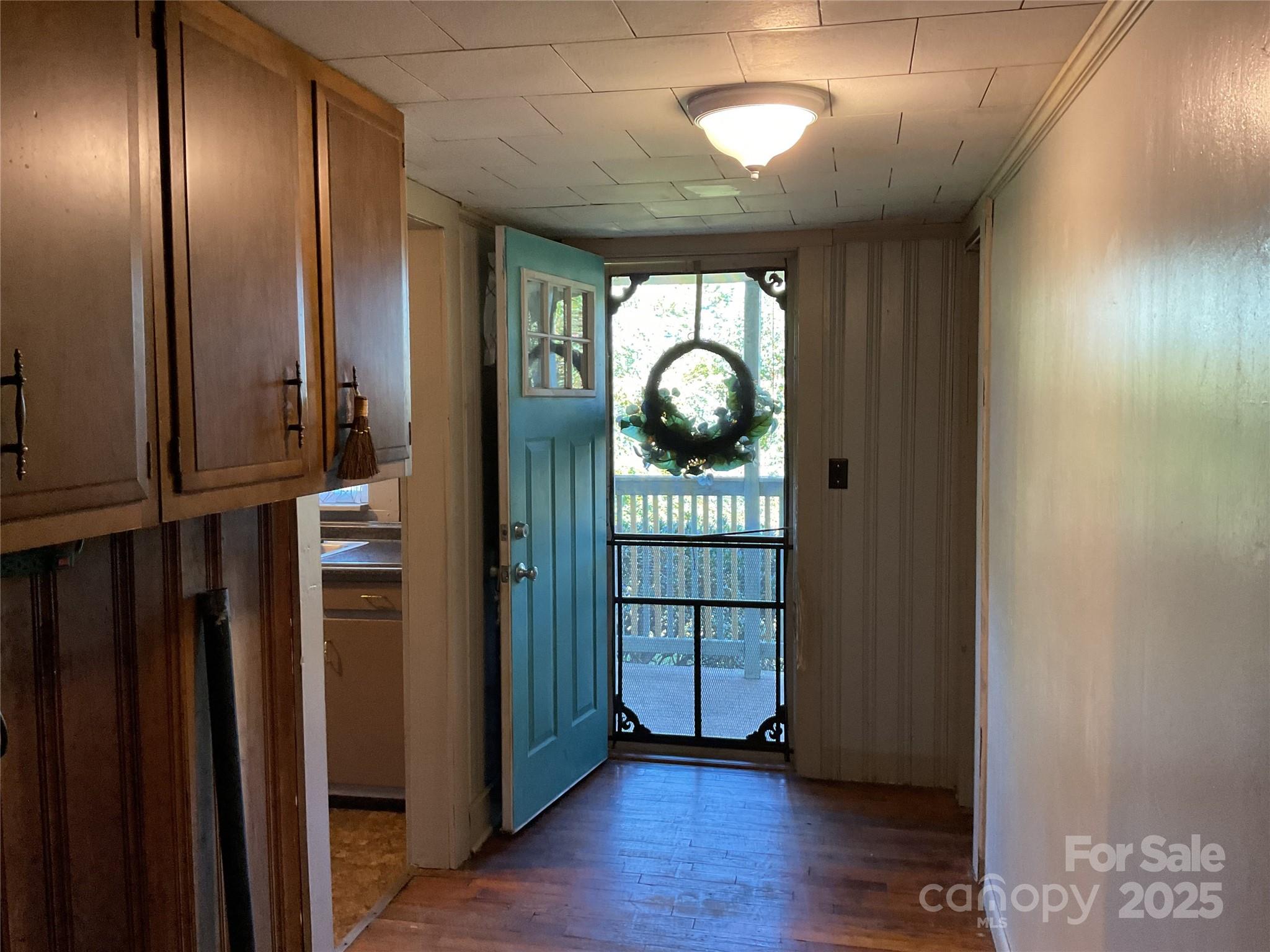 3453 Deal Mill Road