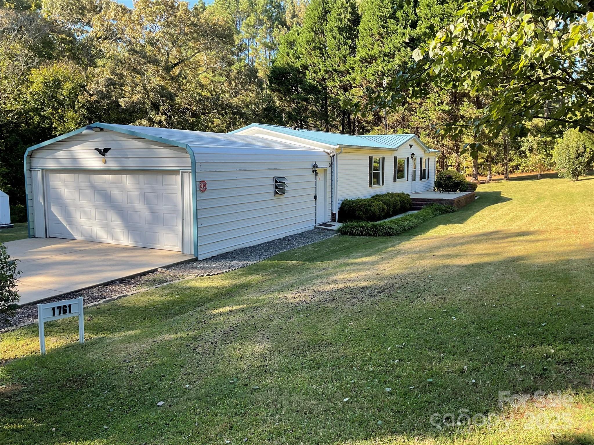 1761 Bolton Road