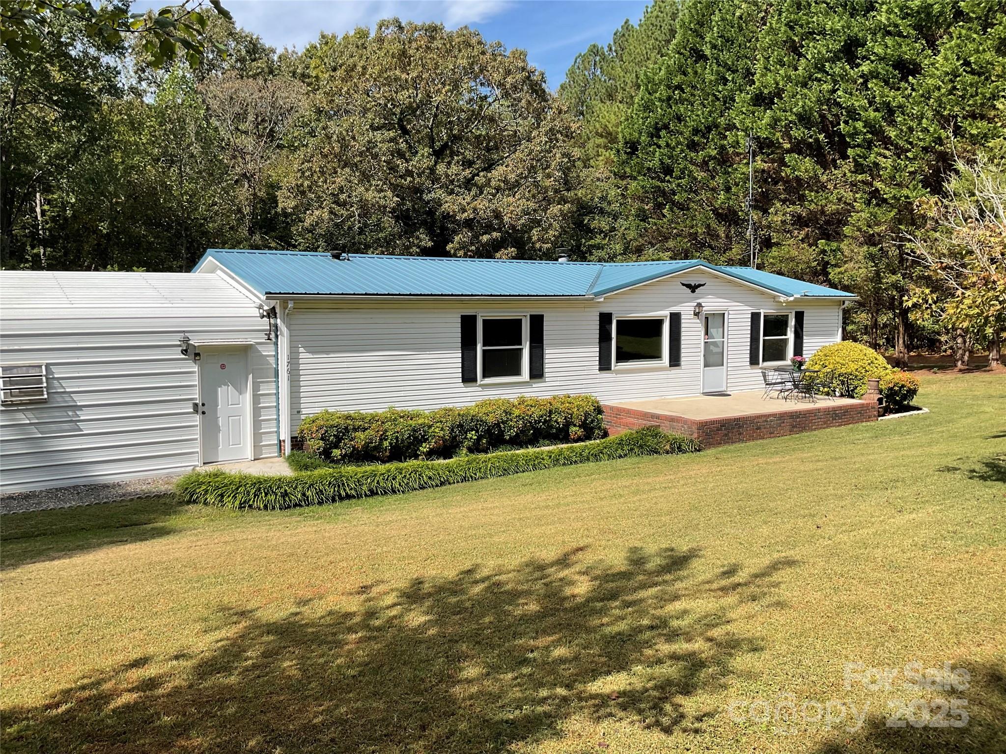 1761 Bolton Road