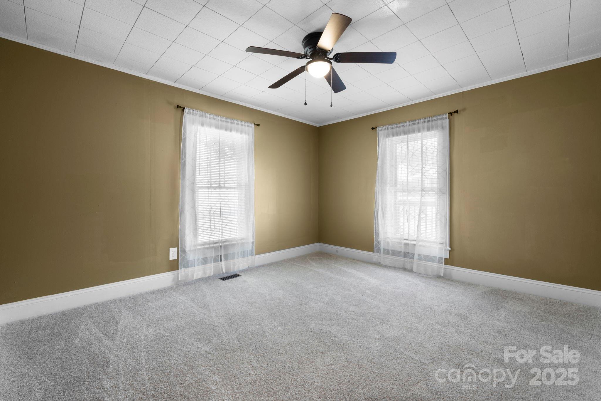 118 26th Street SW Unit: 2