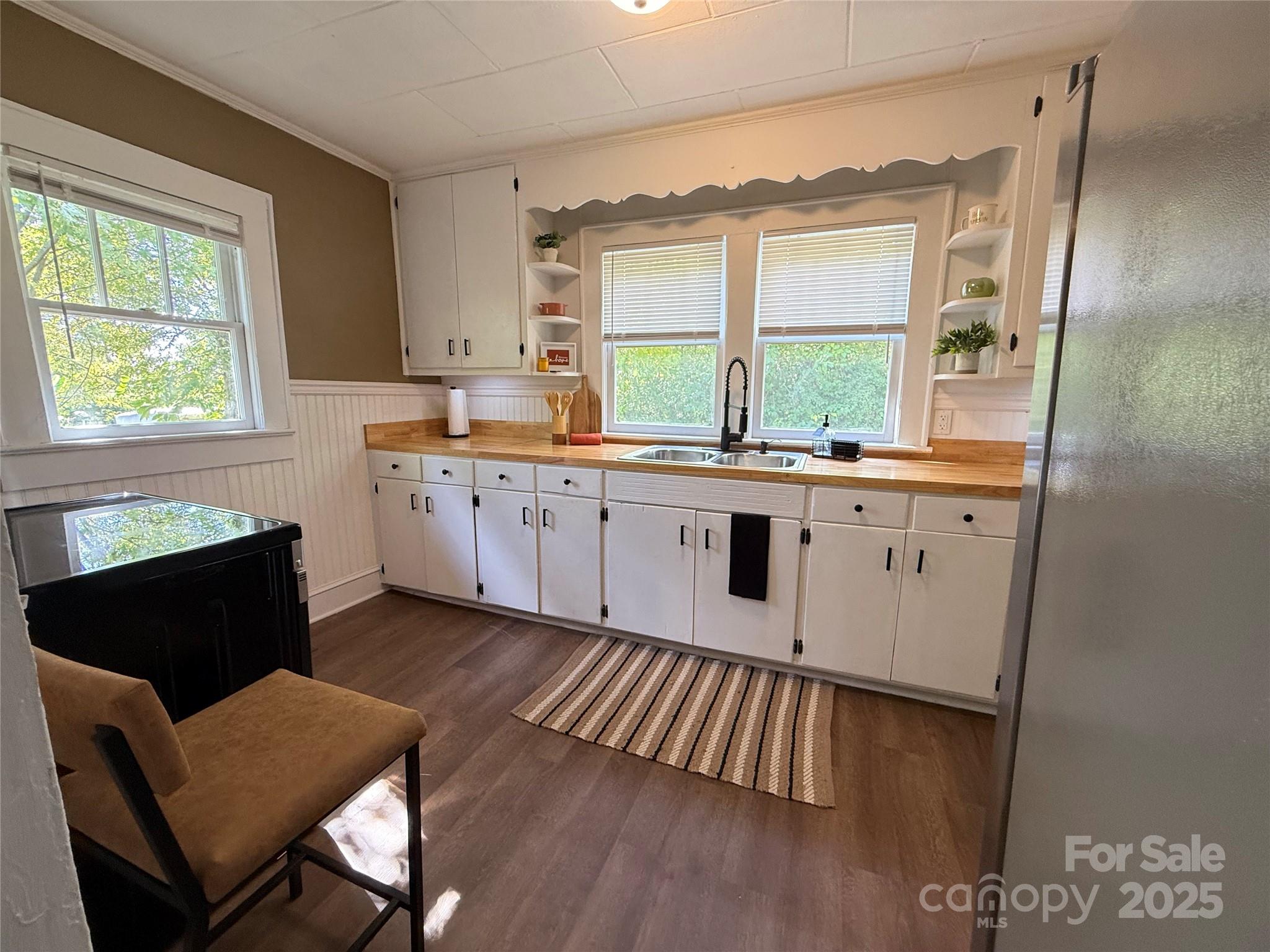 118 26th Street SW Unit: 2