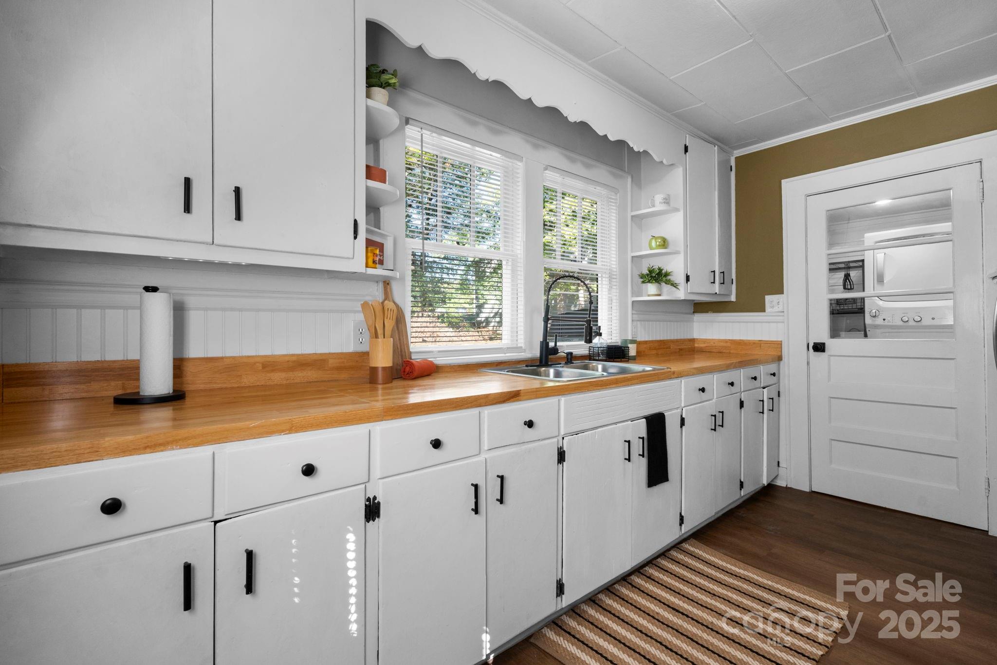 118 26th Street SW Unit: 2