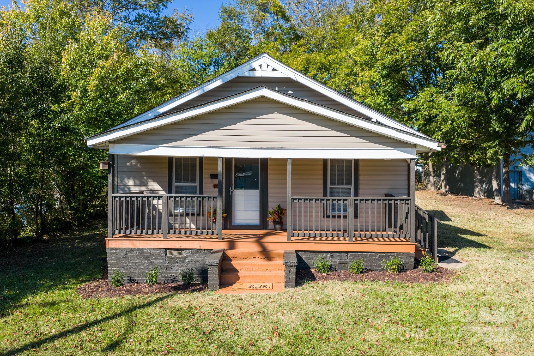 118 26th Street SW Unit: 2