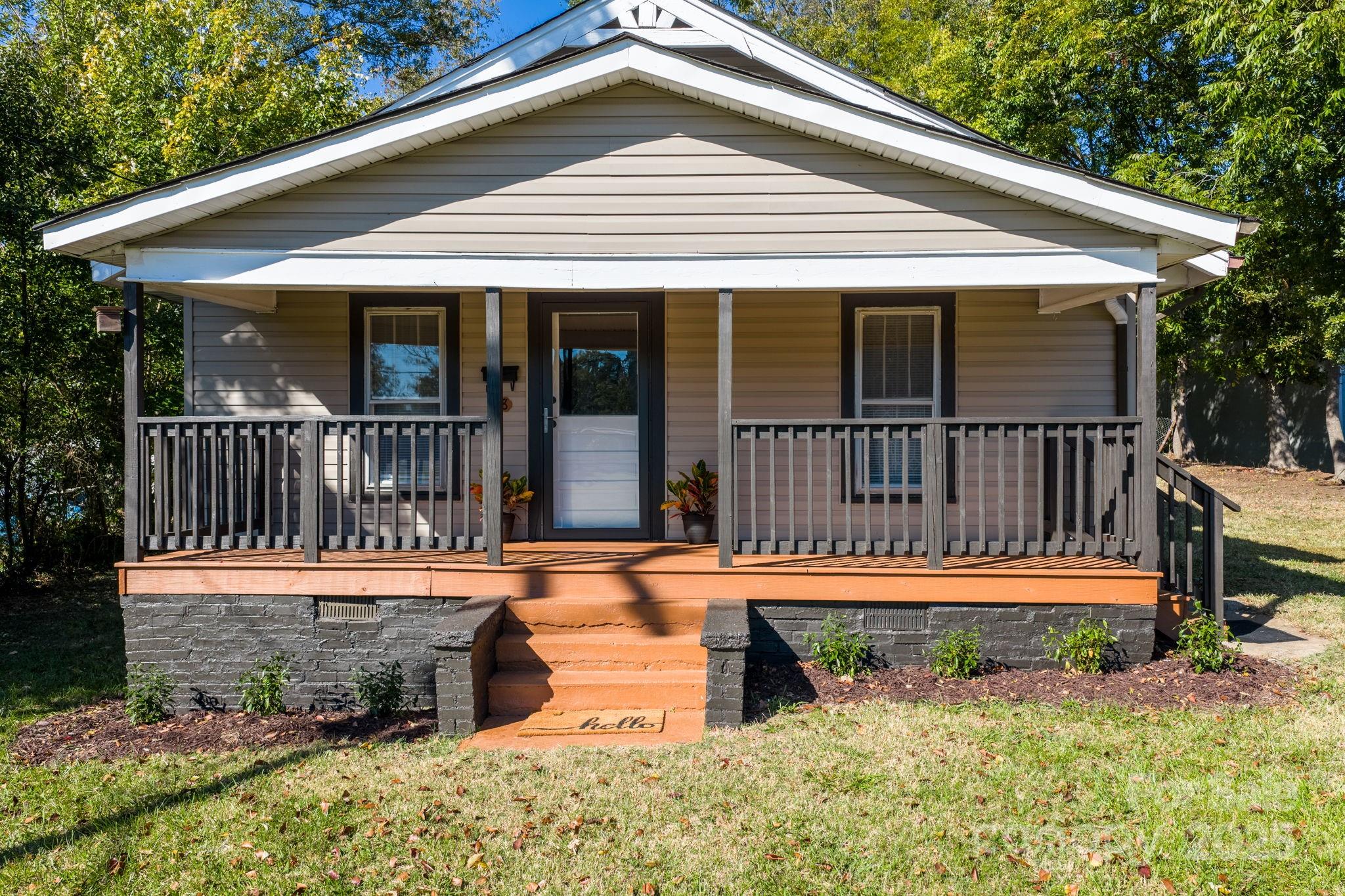 118 26th Street SW Unit: 2