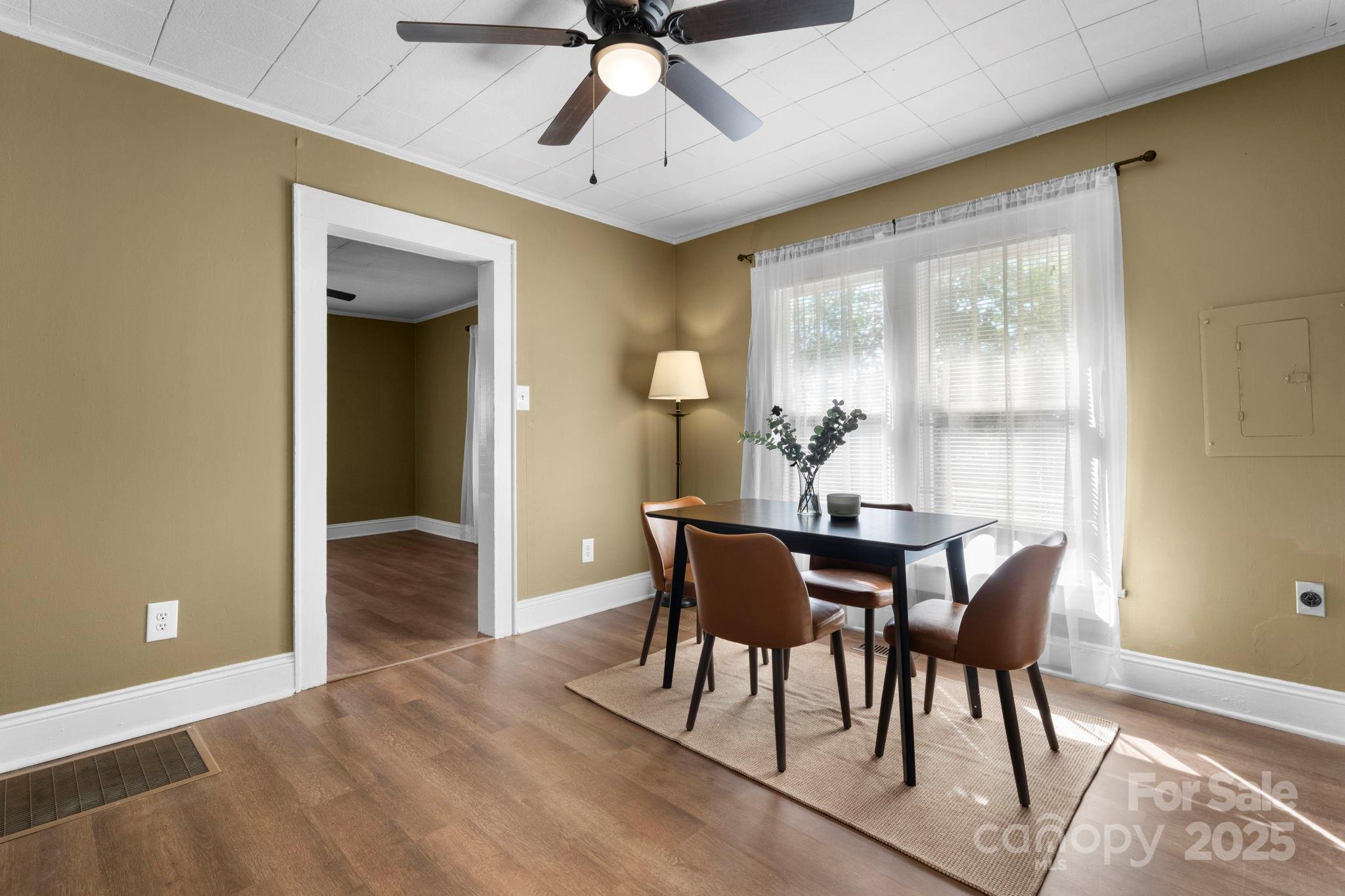 118 26th Street SW Unit: 2