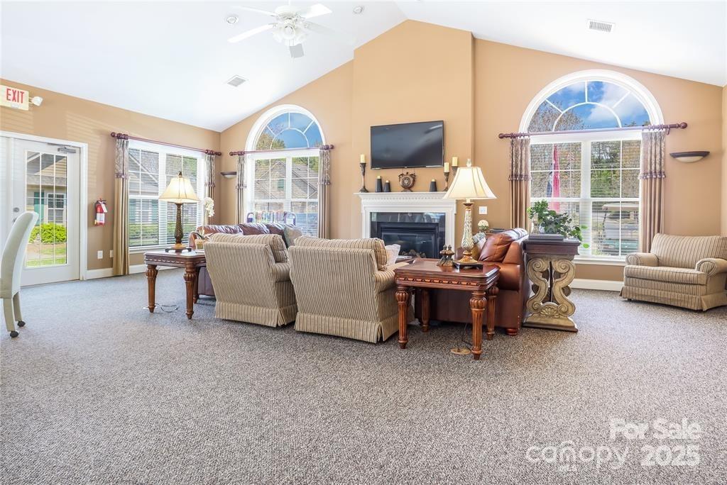 835 Wynnshire Drive Unit: C