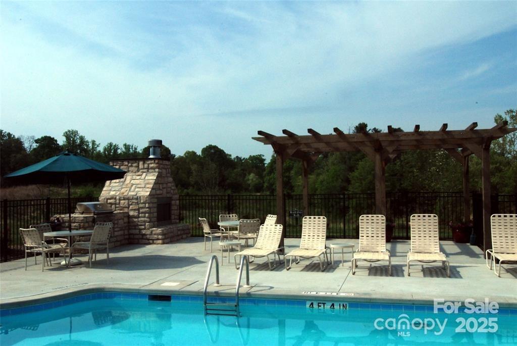 835 Wynnshire Drive Unit: C