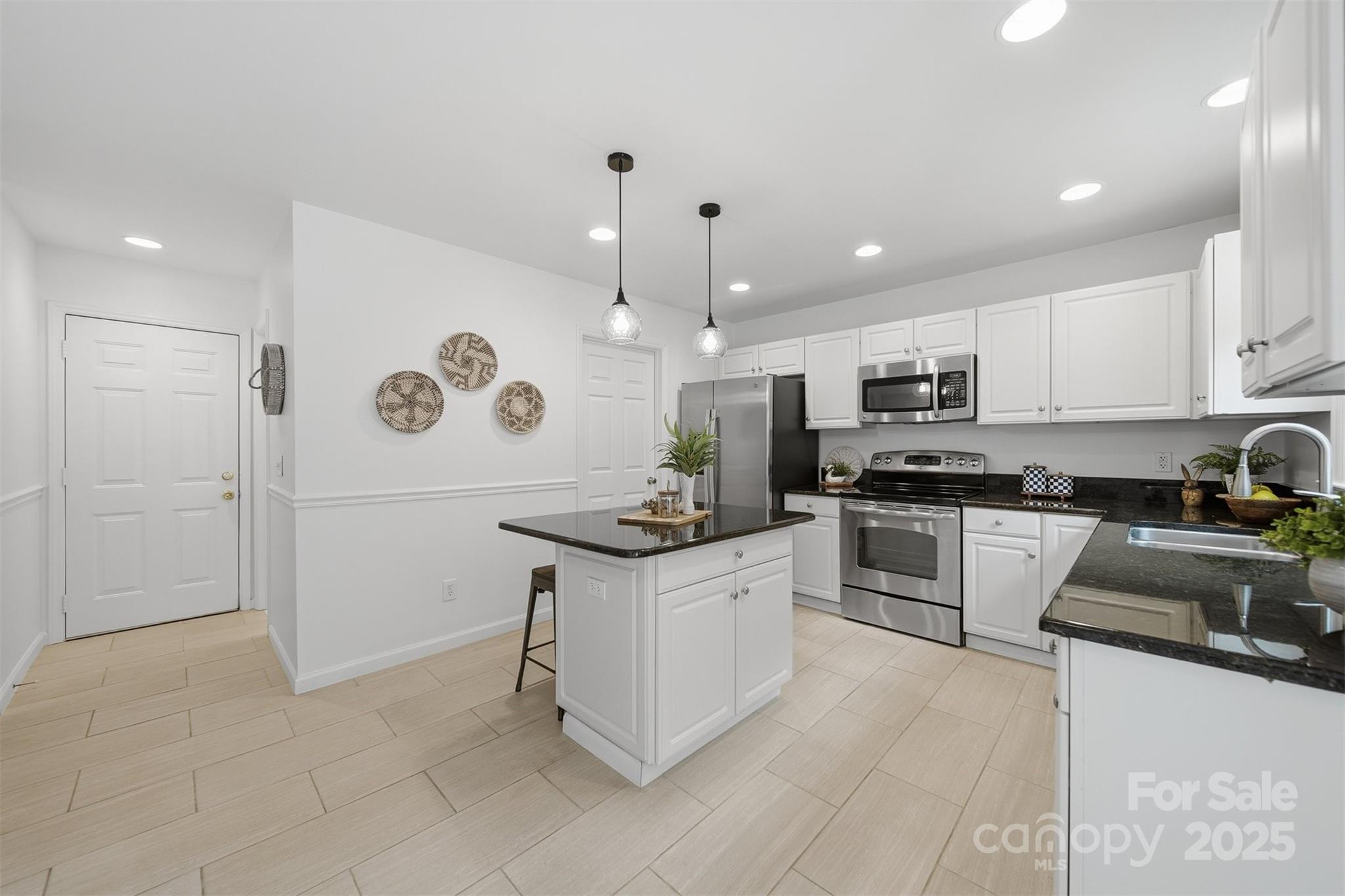 656 Wood Hollow Road